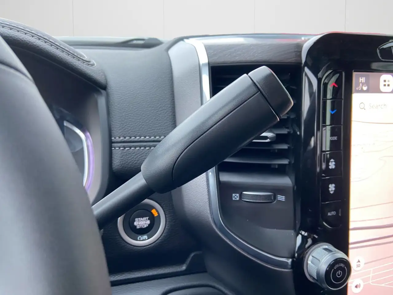 RAM 2500 снимка RAM 2500