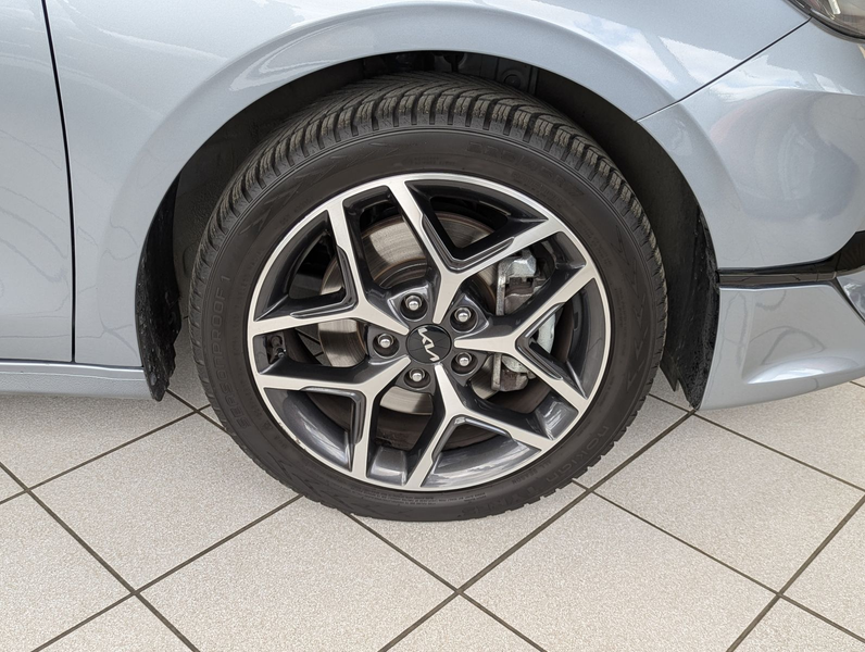Kia Ceed / cee'd 1.5 SW Ultim Style-Pak JBL ACC 7J — photo 10