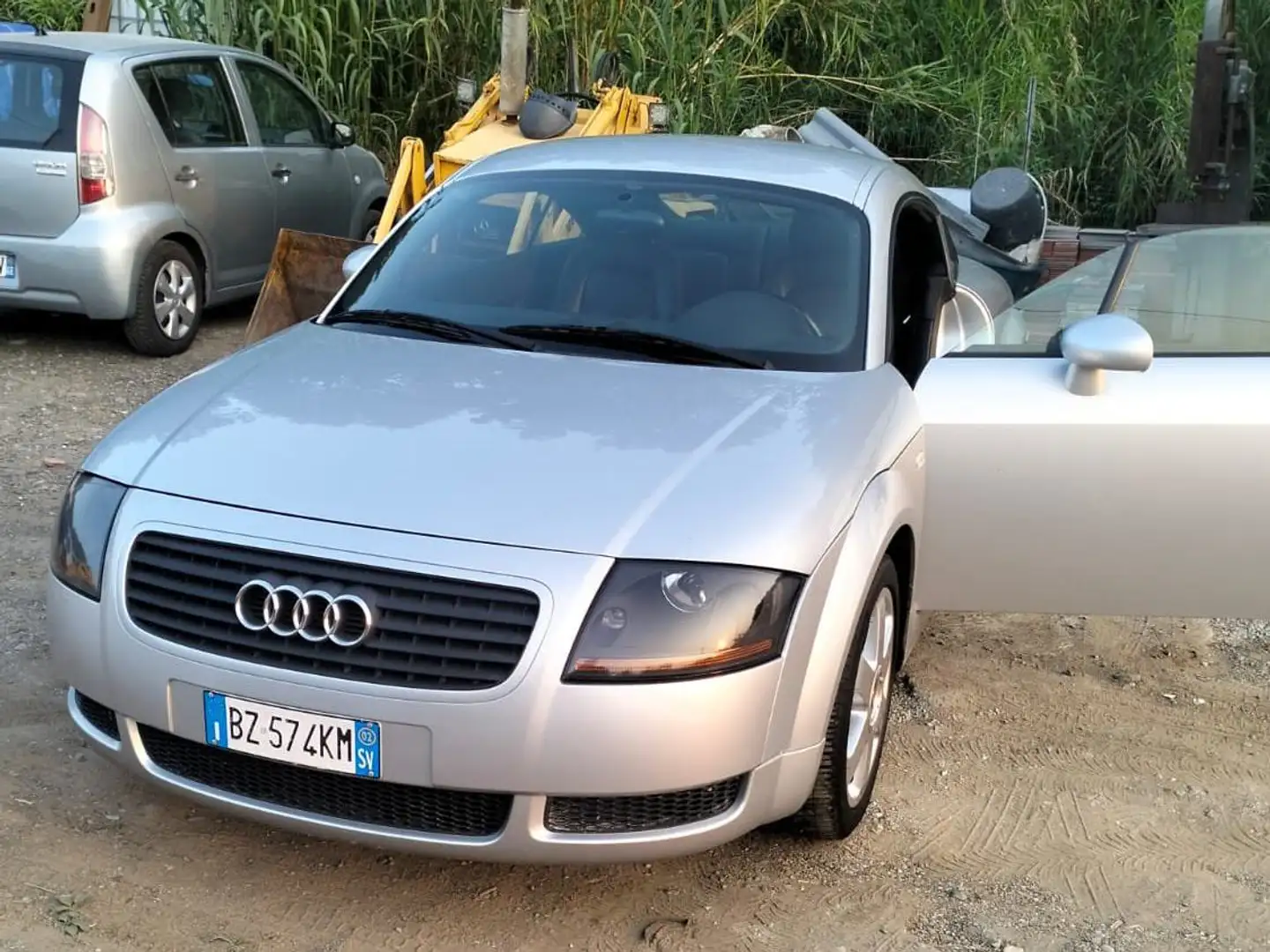Audi TT COUPÉ 1.8 T 179 CV Gris - 2