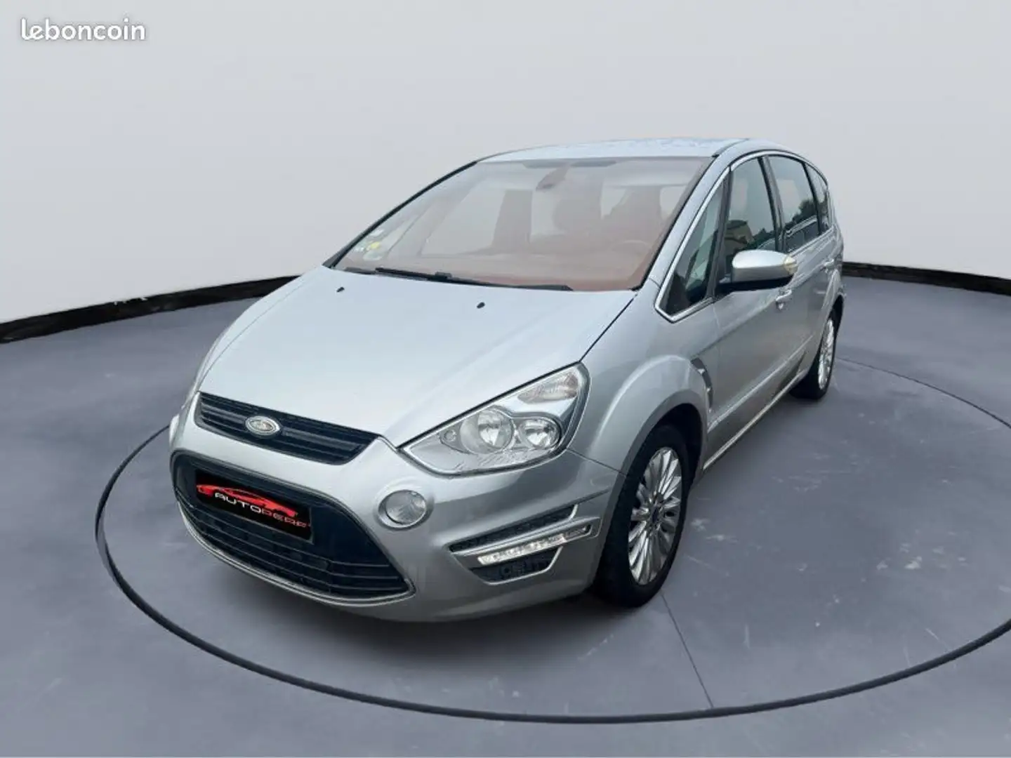Ford Grand C-Max S-MAX 7 places 2.0 TDCi 140 CH Titanium - 2