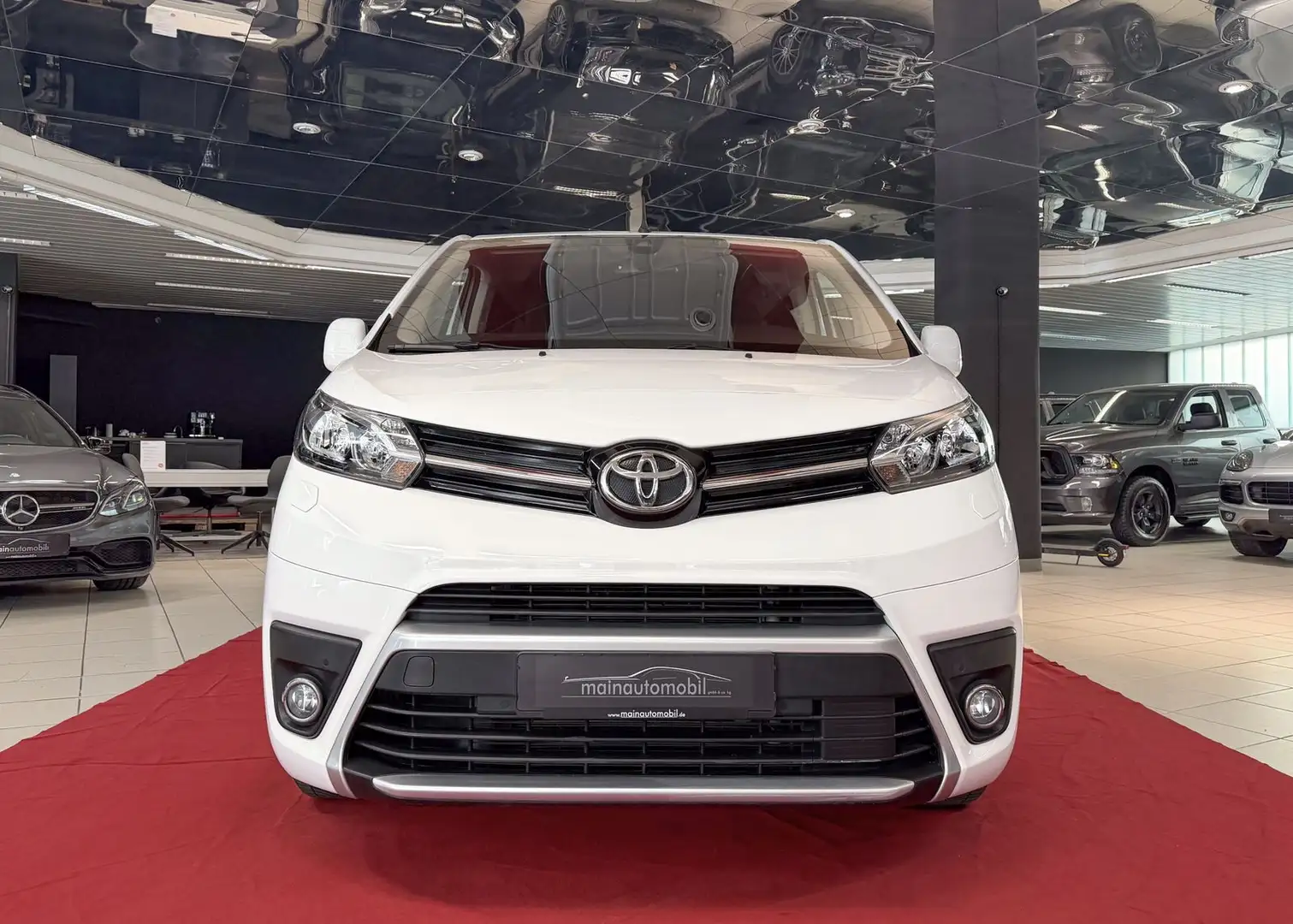Toyota Sonstige Proace L1 Shuttle Comfort 8Sitzer Flügeltüren Weiß - 1