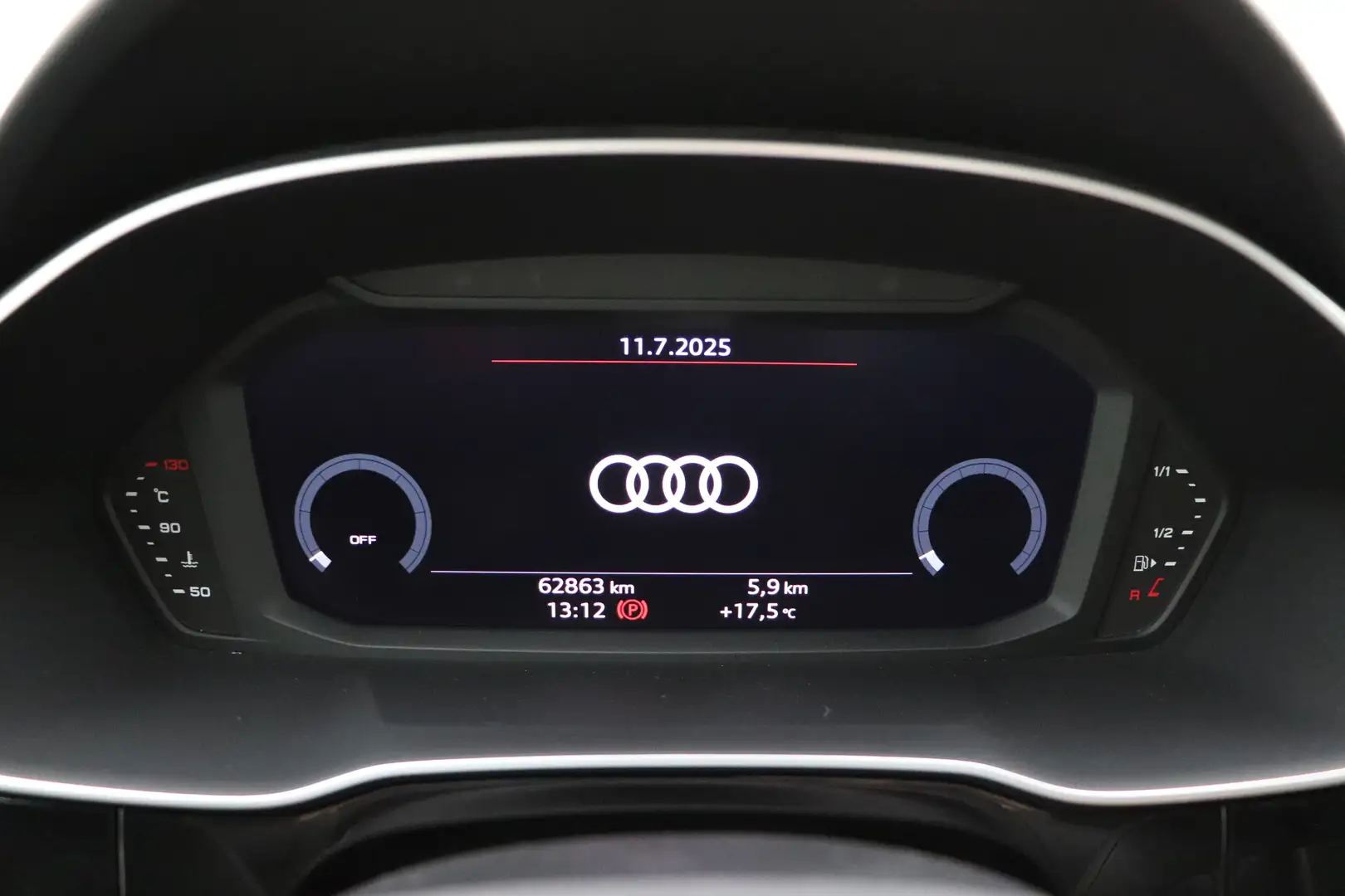 Audi Q3 Sportback 35 TDi S-Tronic S-Line Business+ Ed. LED Blauw - 2