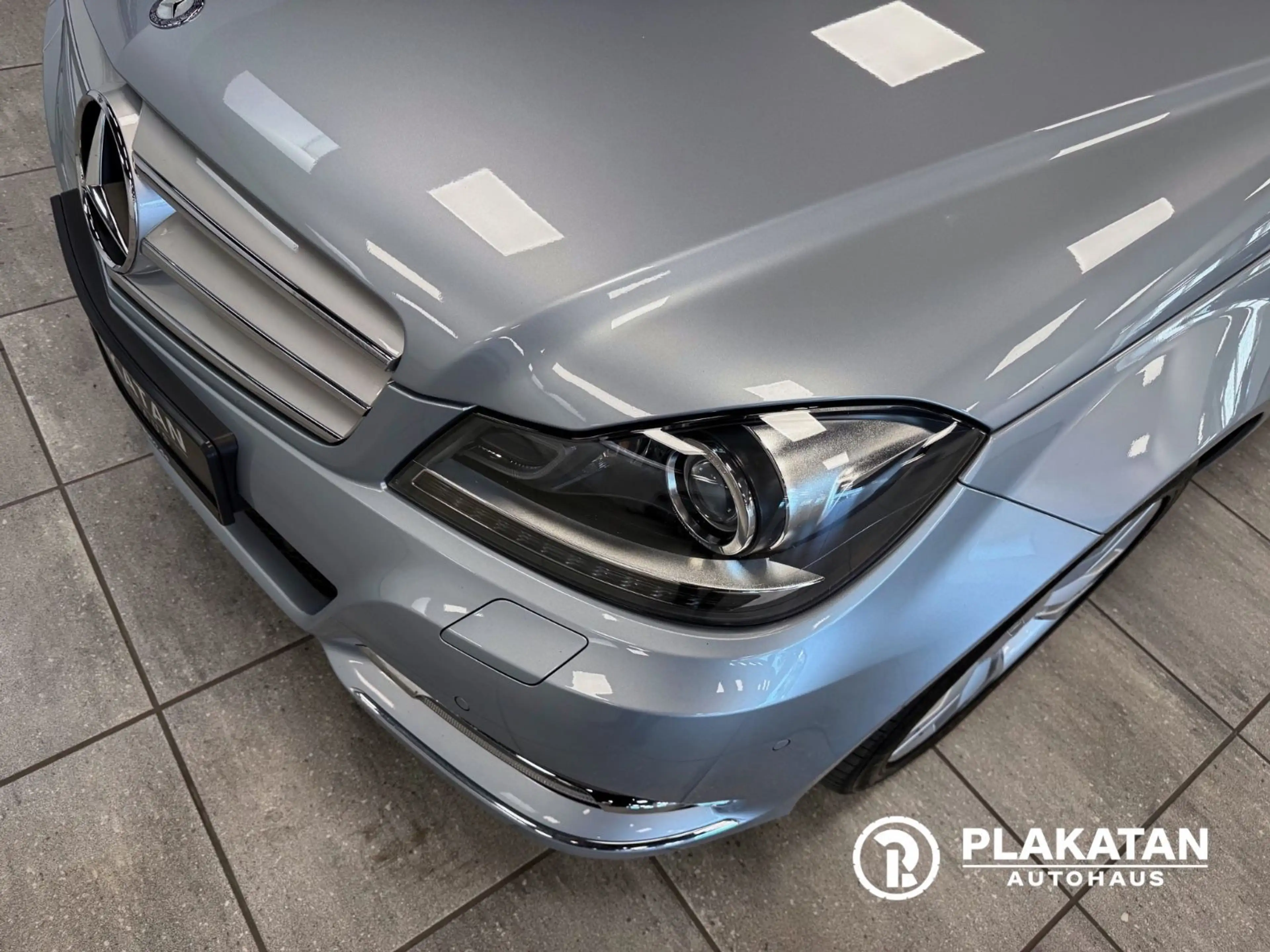 Mercedes-Benz C 350 CDI Navi Tempomat Bi-Xenon MB-Service — photo 9