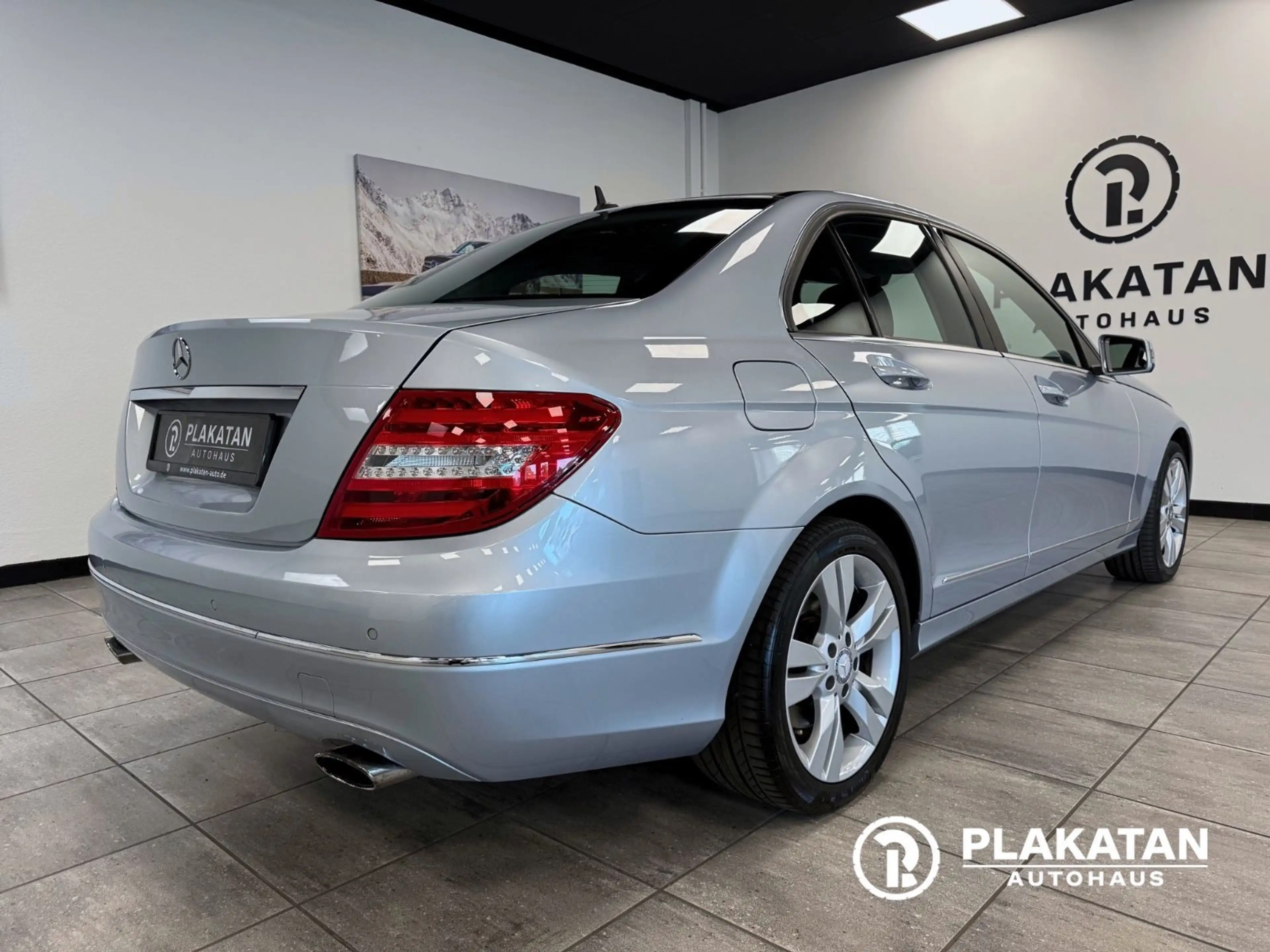 Mercedes-Benz C 350 CDI Navi Tempomat Bi-Xenon MB-Service — photo 5