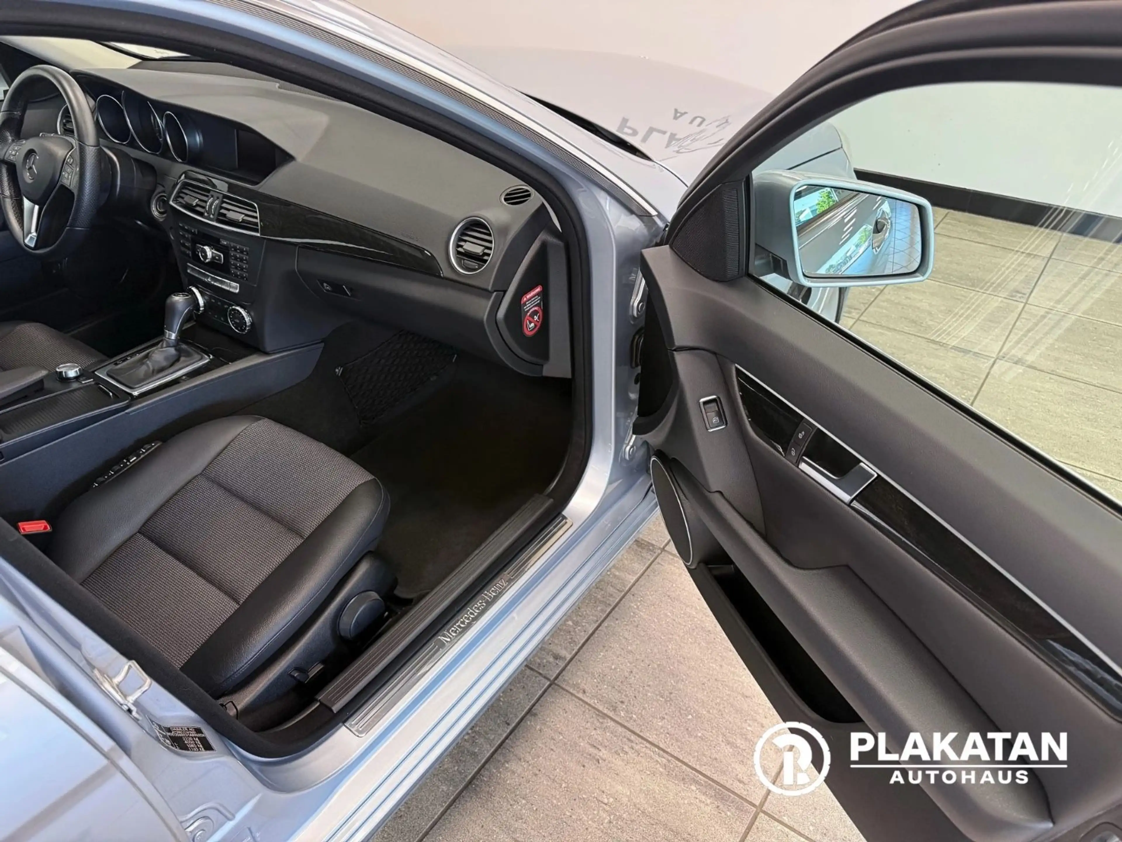 Mercedes-Benz C 350 CDI Navi Tempomat Bi-Xenon MB-Service — photo 13