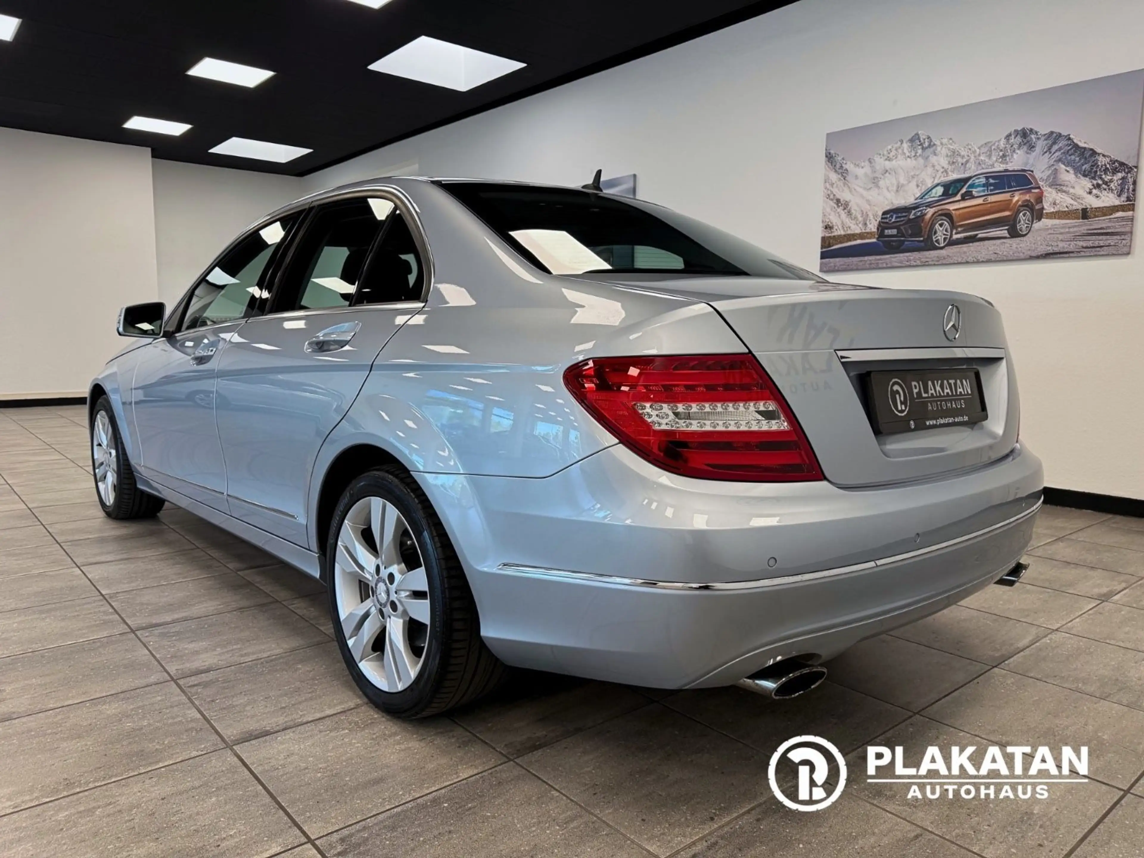 Mercedes-Benz C 350 CDI Navi Tempomat Bi-Xenon MB-Service — photo 7