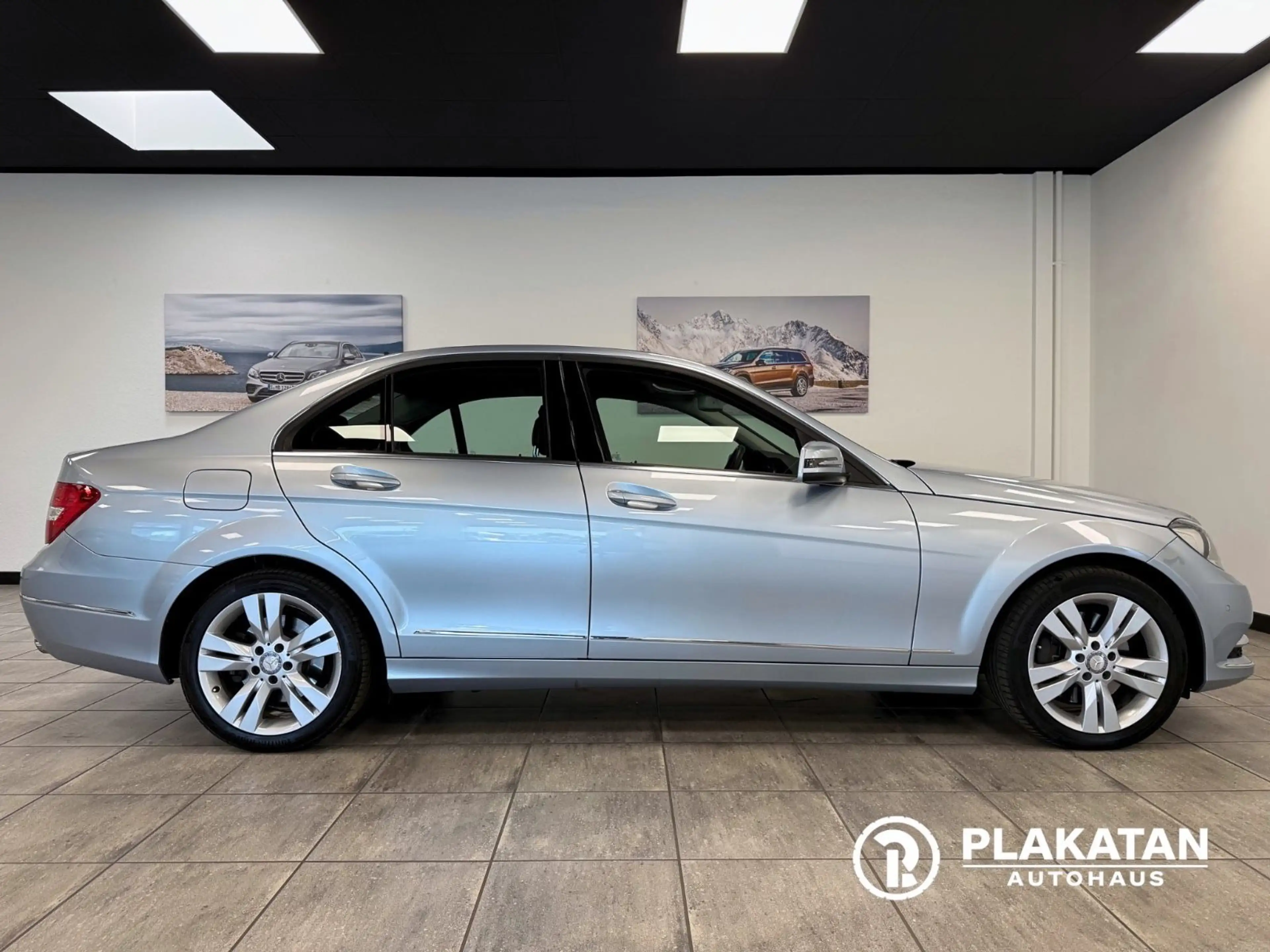 Mercedes-Benz C 350 CDI Navi Tempomat Bi-Xenon MB-Service — photo 4