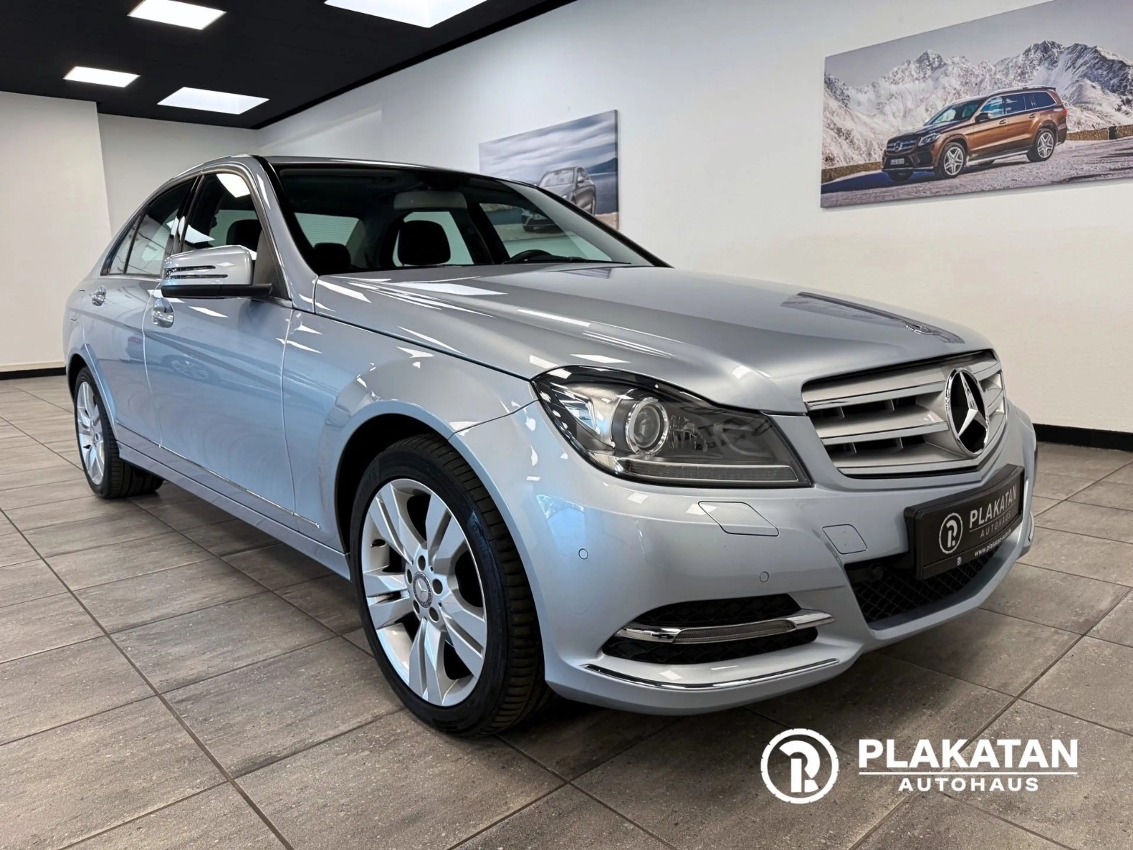 Mercedes-Benz C 350 CDI Navi Tempomat Bi-Xenon MB-Service — photo 3