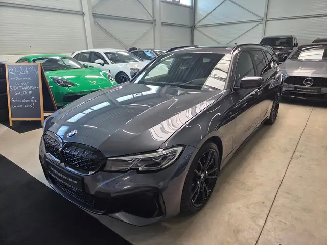 BMW 3 Series view 6