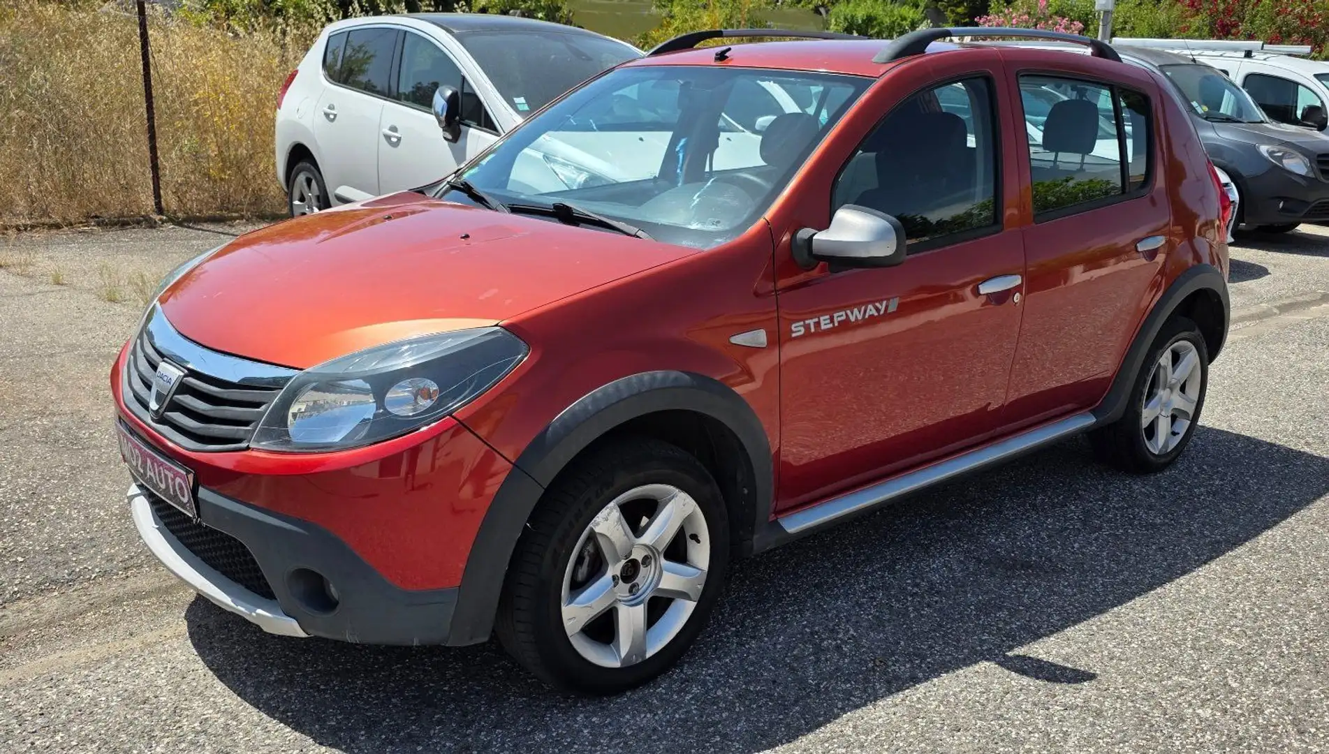 Dacia Sandero STEPWAY 1.5 DCI 70CH 2010 CLIM Rouge - 1