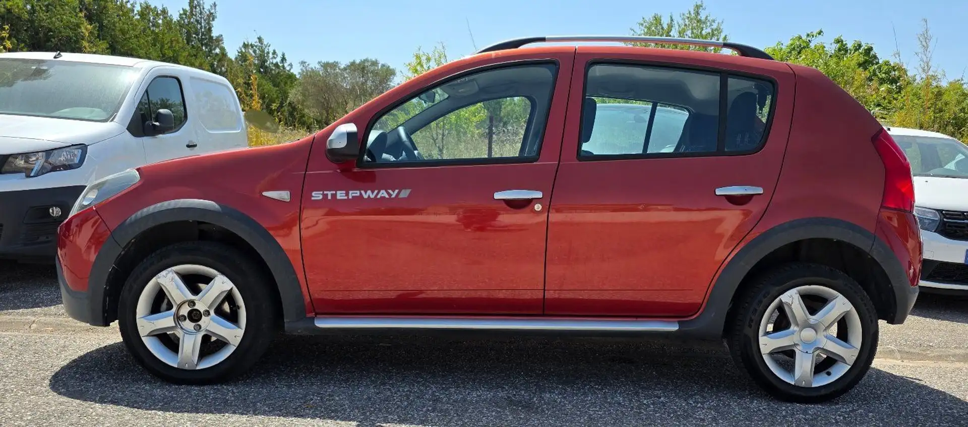 Dacia Sandero STEPWAY 1.5 DCI 70CH 2010 CLIM Rouge - 2
