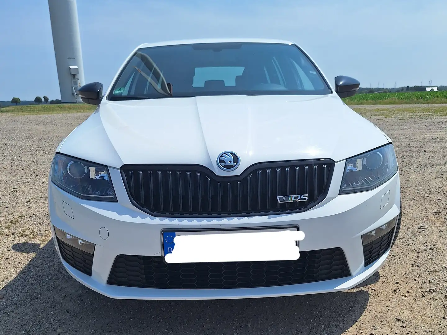 Skoda Octavia Octavia Combi 2.0 TDI DSG RS Weiß - 1