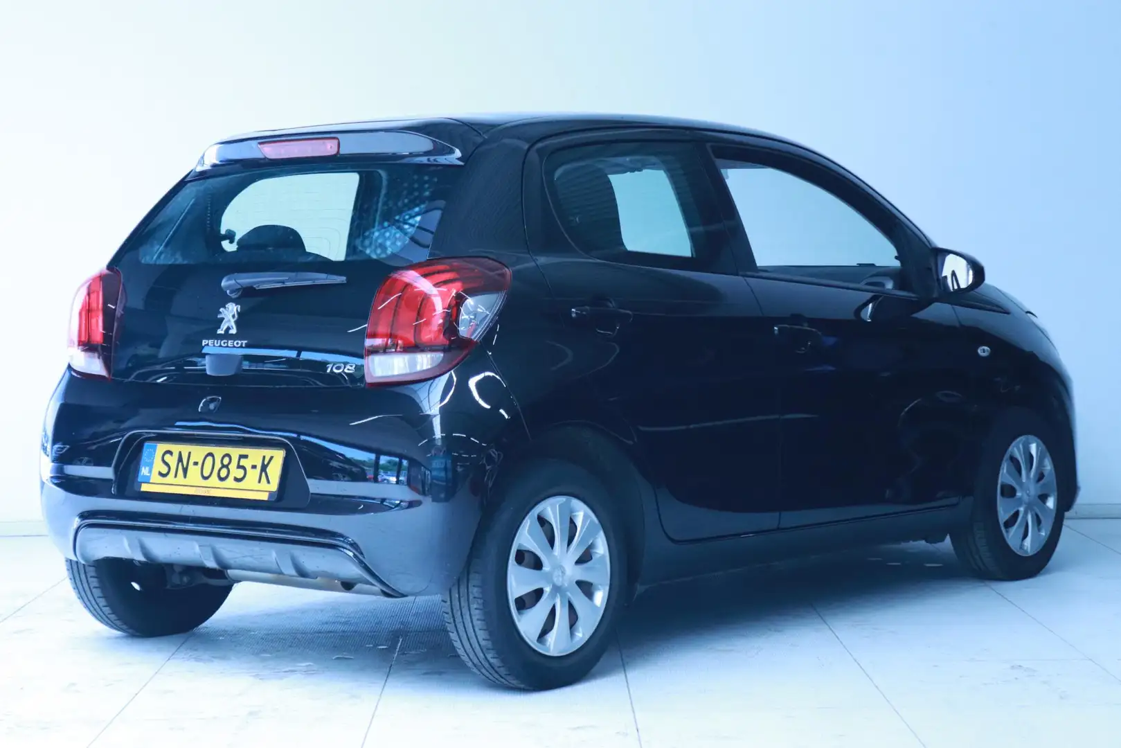 Peugeot 108 1.0 e-VTi Active Airco/Bluetooth Zwart - 2