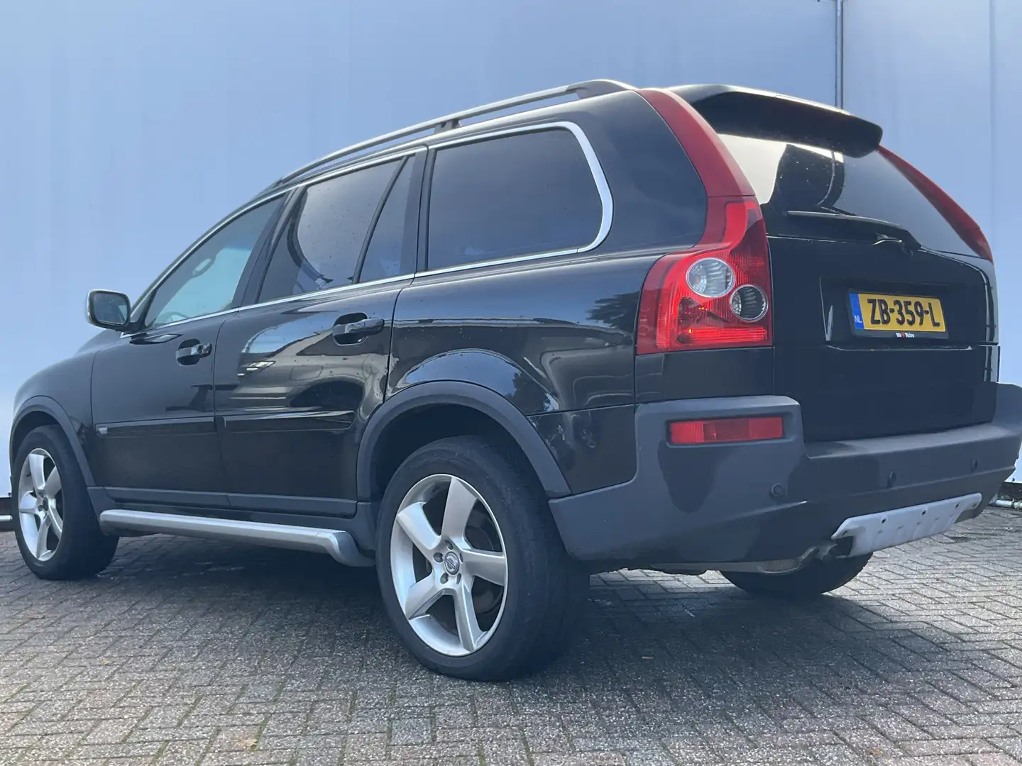 Volvo XC90 2.9 T6 272pk Momentum Youngtimer 7-Pers Automaat L Noir - 2