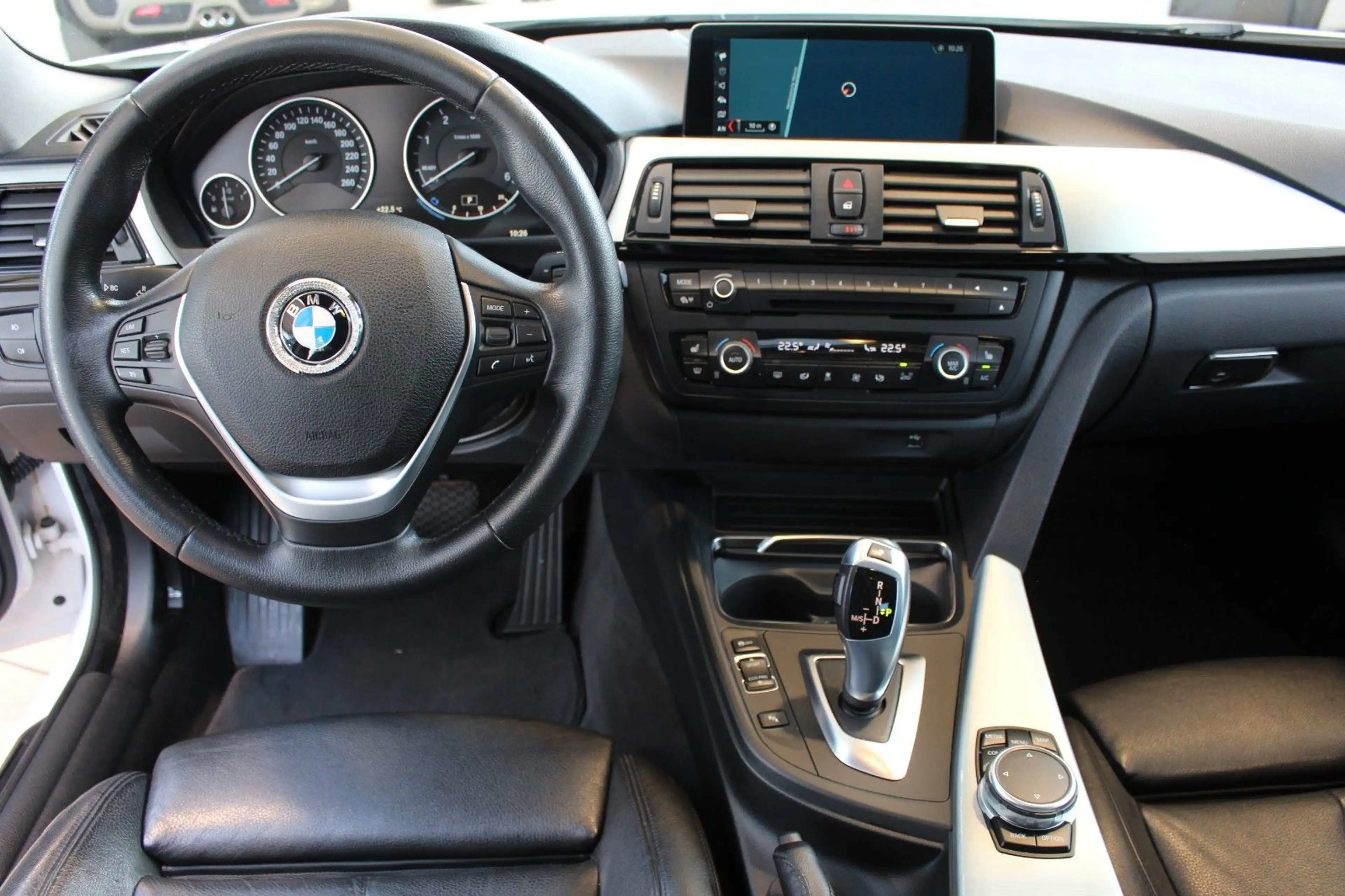 BMW 435 Baureihe 4 Gran Coupe 435 d xDrive Advantage — photo 11