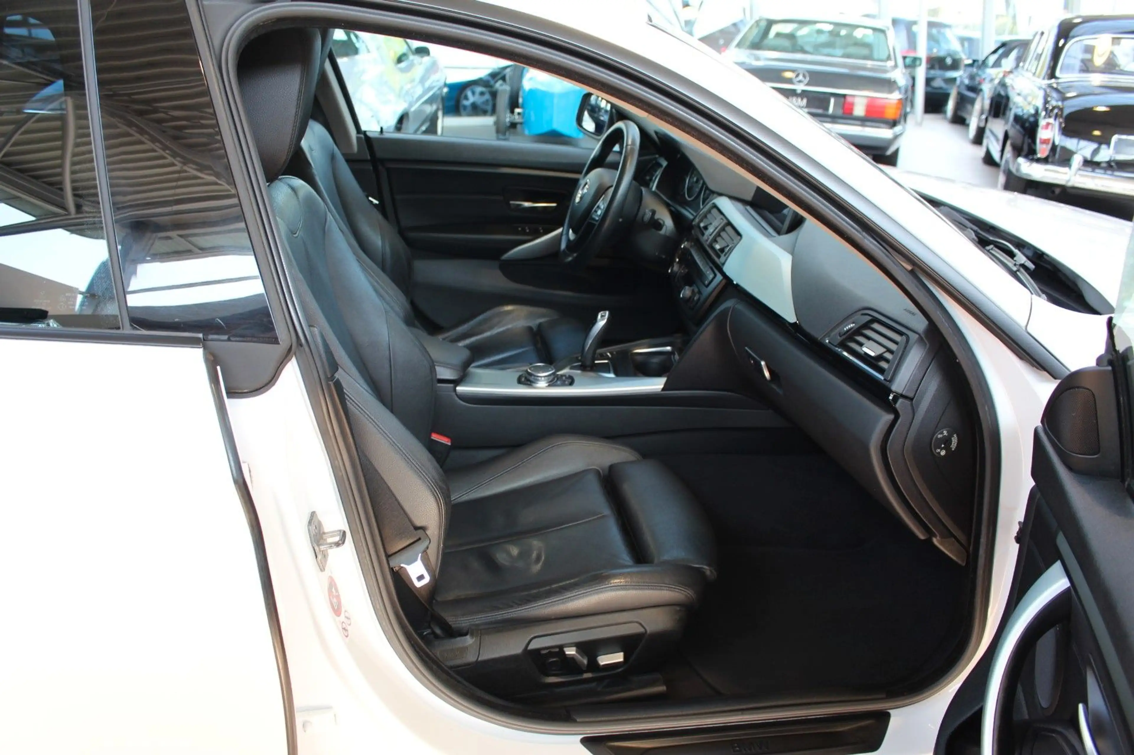 BMW 435 Baureihe 4 Gran Coupe 435 d xDrive Advantage — photo 14