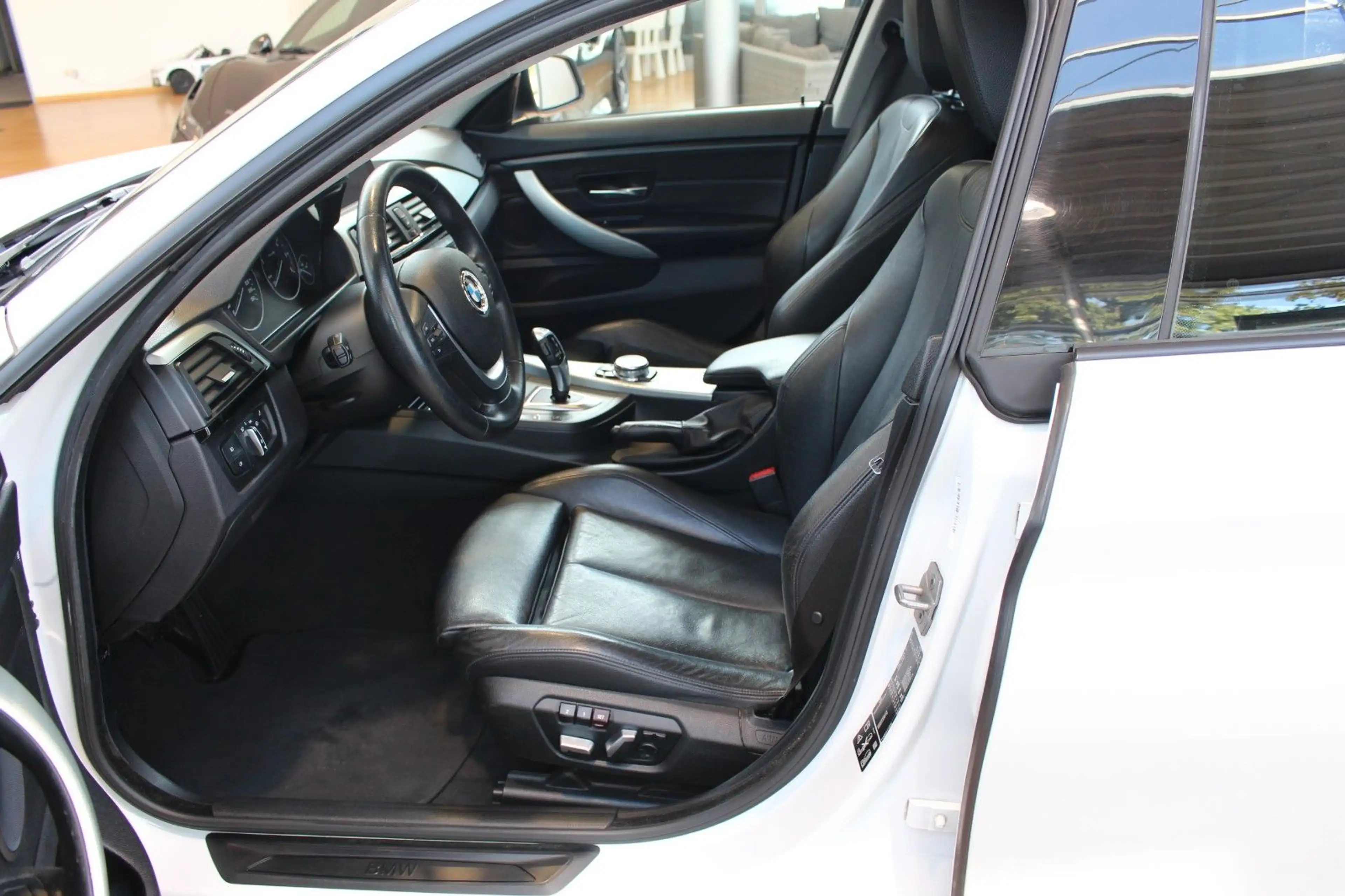 BMW 435 Baureihe 4 Gran Coupe 435 d xDrive Advantage — photo 9