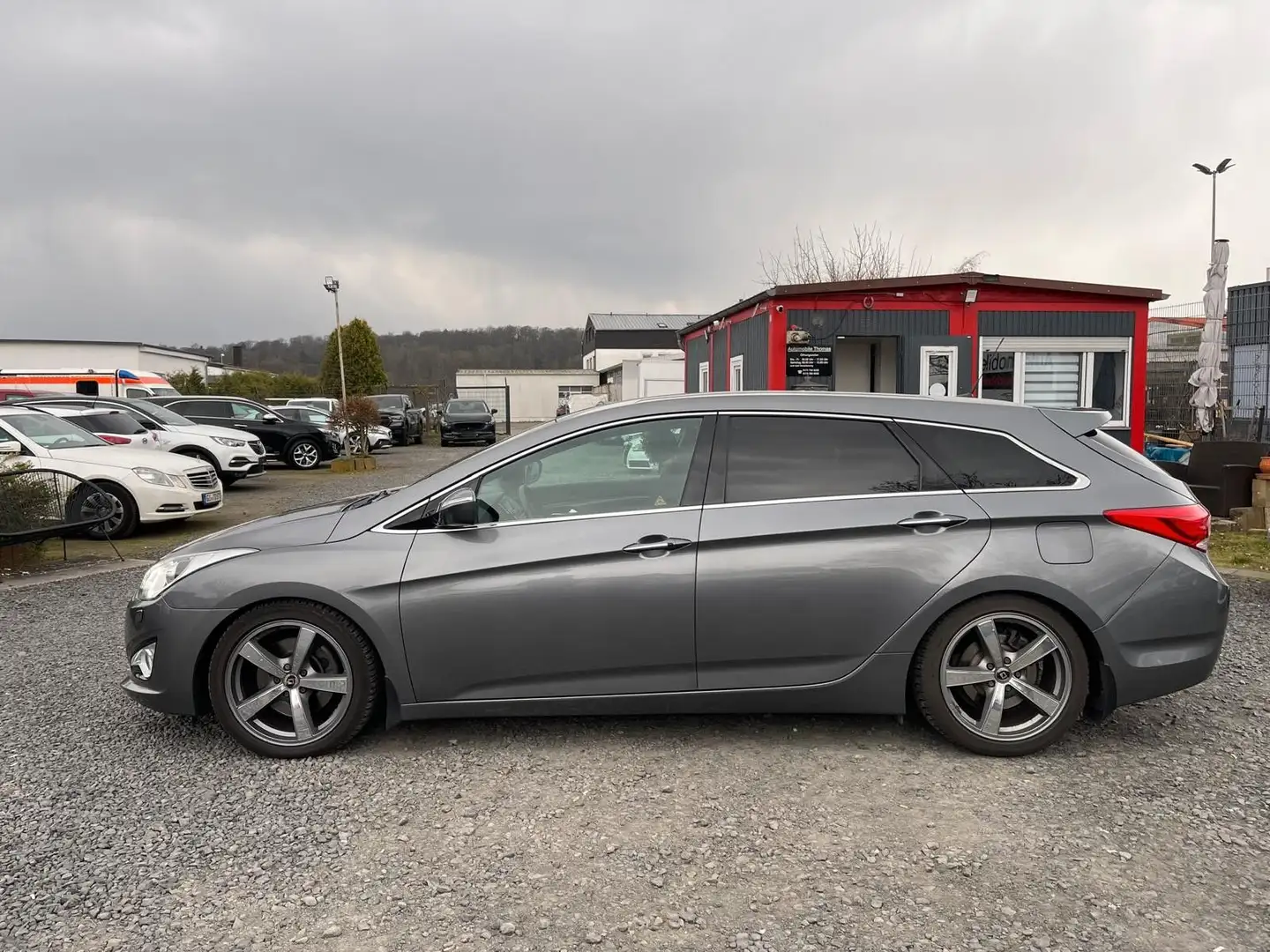 Hyundai i40 cw Style/ TÜV UND AU NEU Stříbrná - 2