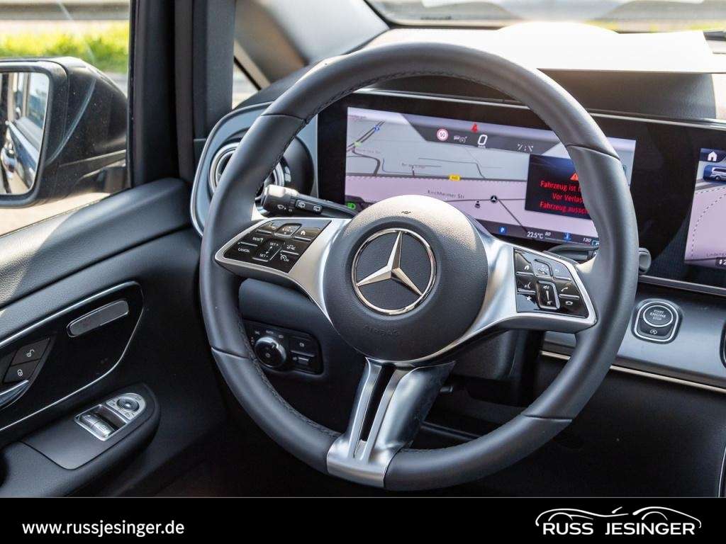 Mercedes-Benz V 220