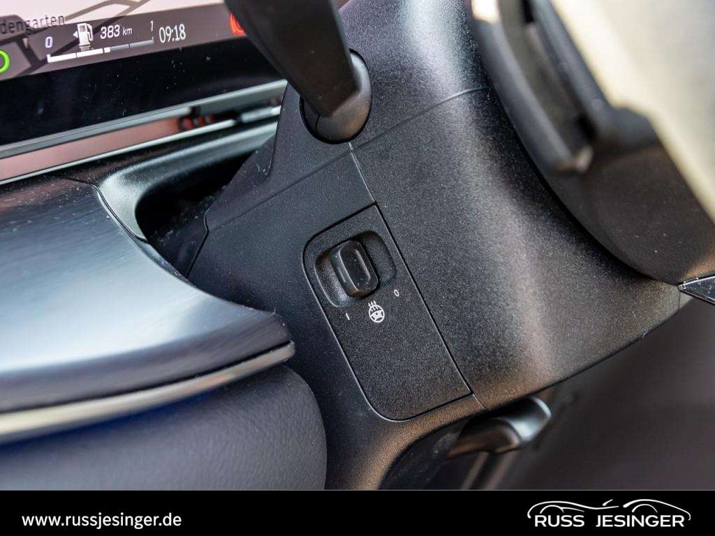 Mercedes-Benz V 220