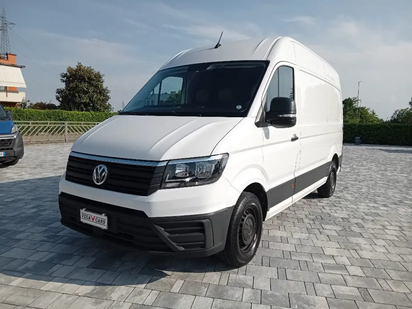 Volkswagen Crafter 30 2.0 TDI 140CV Furgone NON HA IVA DETRAIBILE Bianco - 1