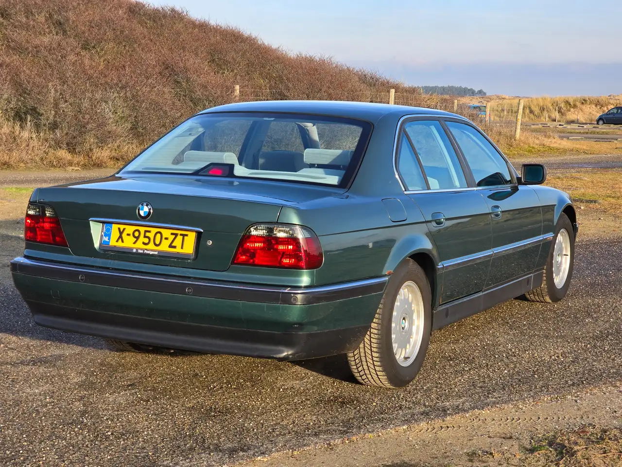 BMW E38 728i AUT Vermontgroen, wollen velours, standkachel, foto 7