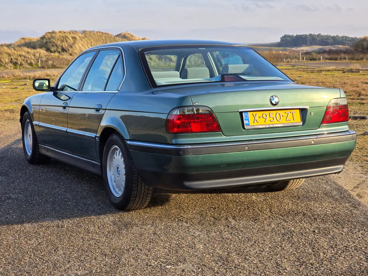 BMW E38 728i AUT Vermontgroen, wollen velours, standkachel, foto 8