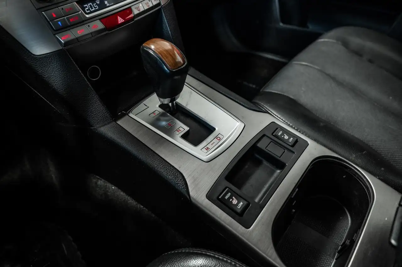 Subaru OUTBACK снимка Subaru OUTBACK