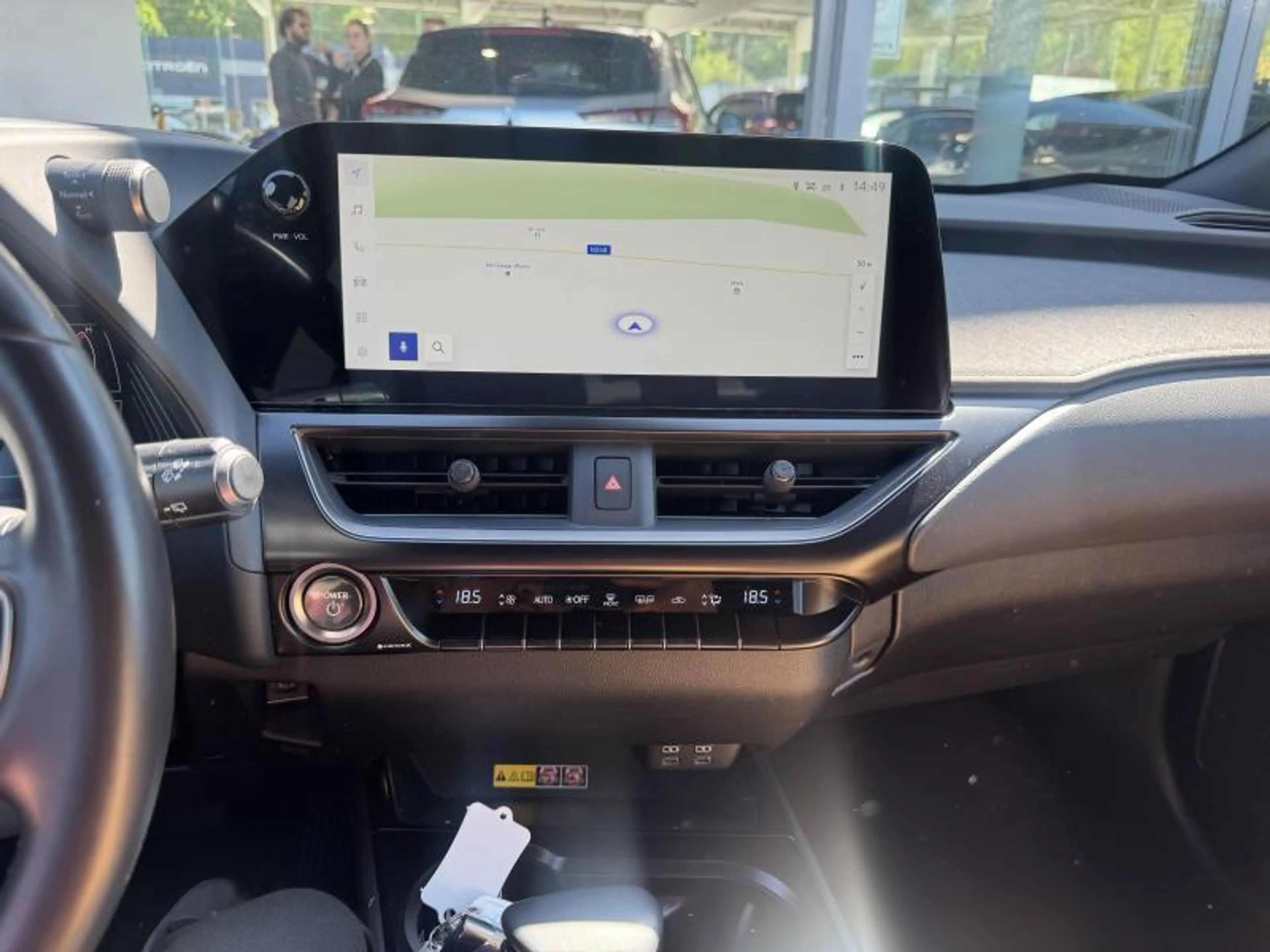Lexus UX 250h 250h Executive 2.0 HSD — photo 15