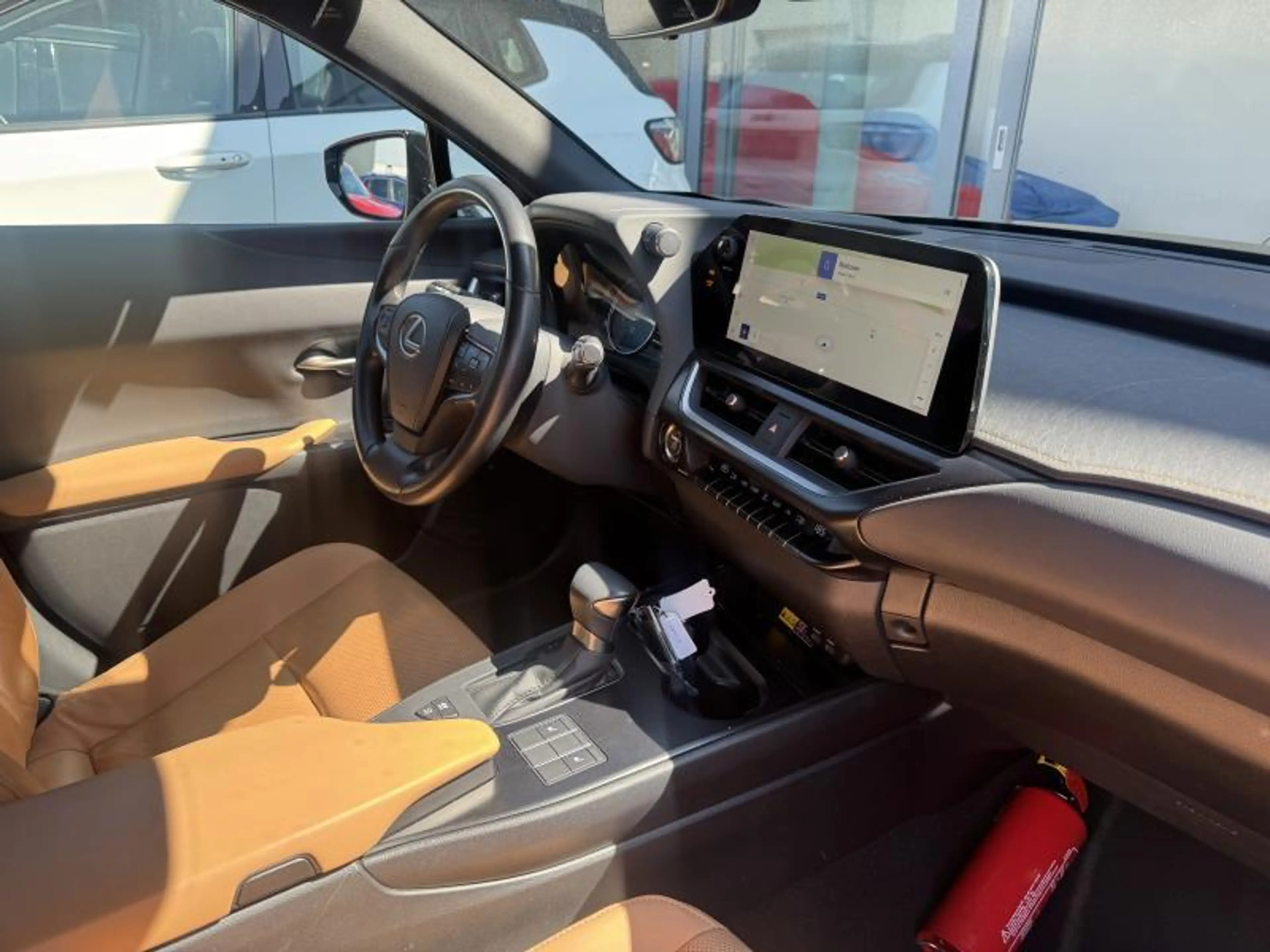 Lexus UX 250h 250h Executive 2.0 HSD — photo 10