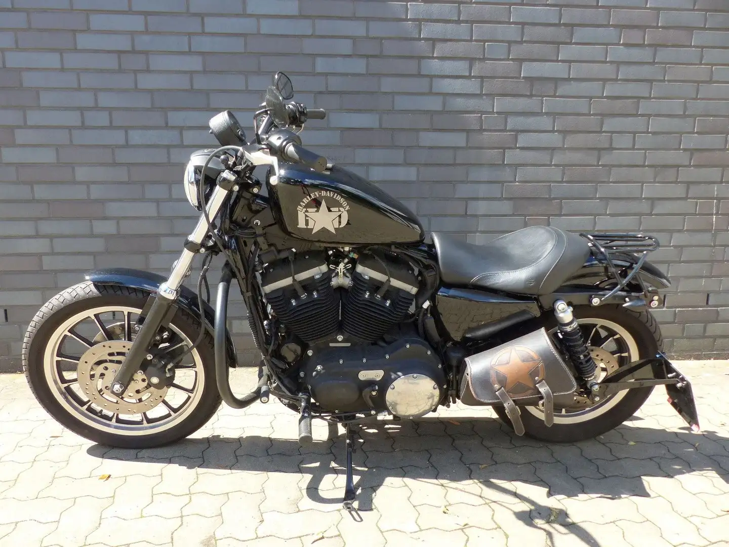 Harley-Davidson XL 883 R mit XL1200 Conversion Schwarz - 1