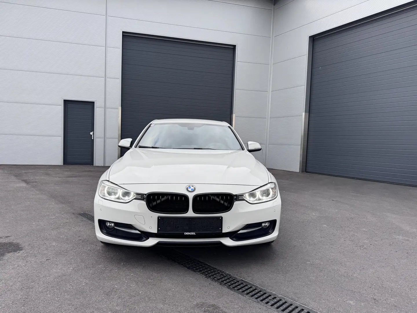 BMW 316 316d Sportline Weiß - 2