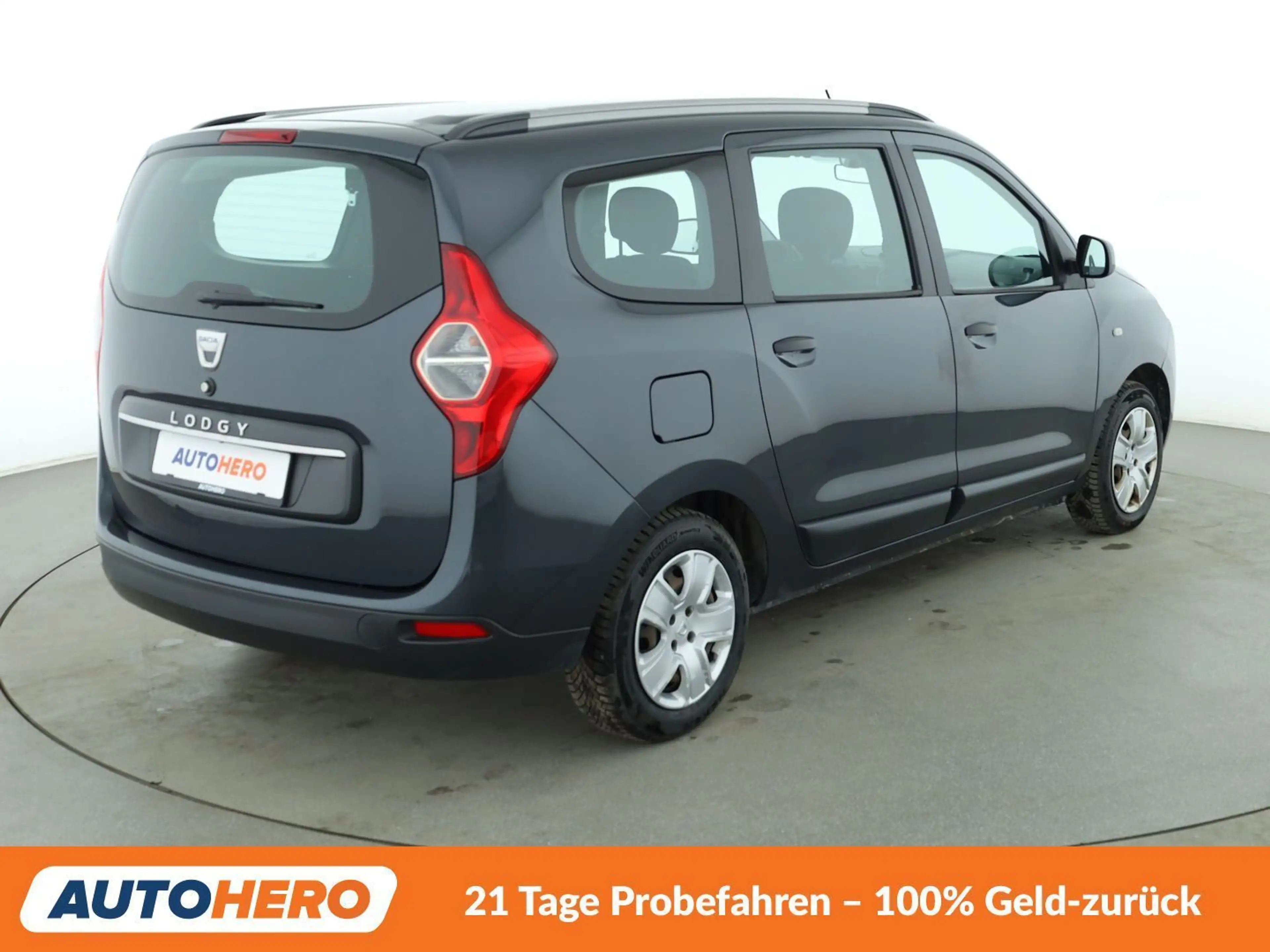 Dacia Lodgy 1.3 TCe Comfort *NAVI*TEMPO*SHZ*KLIMA* — photo 6