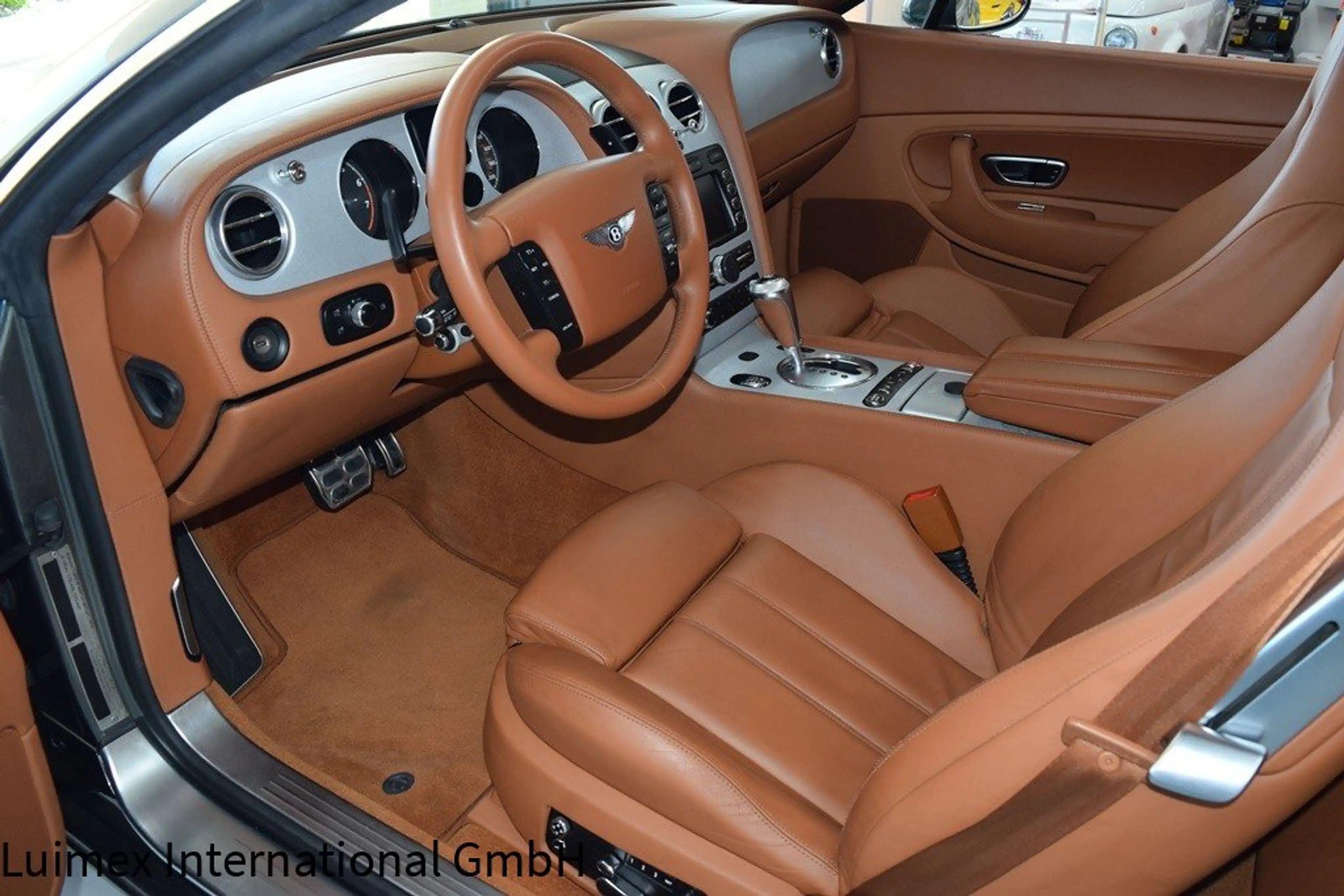 Bentley Continental GT — photo 2