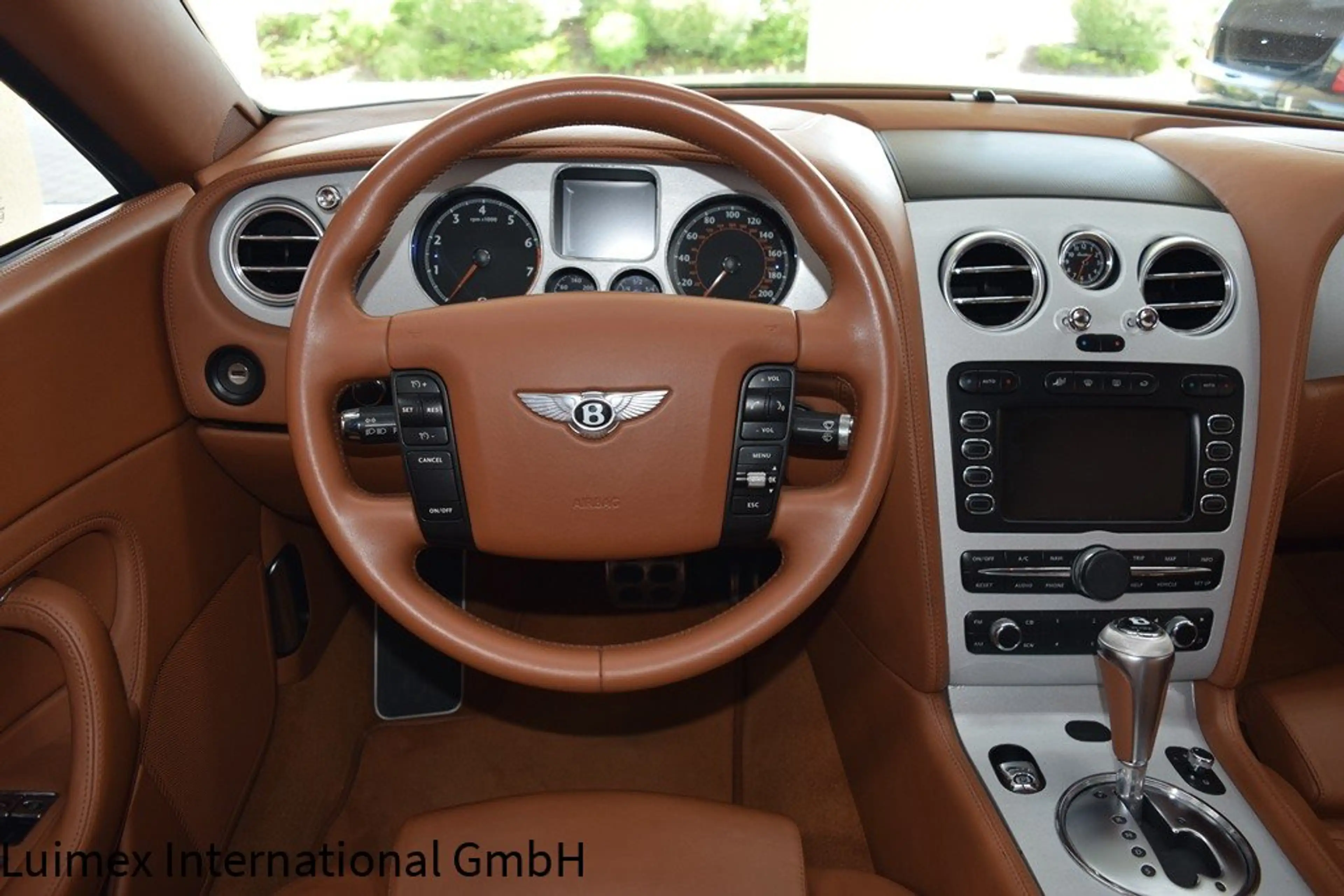Bentley Continental GT — photo 7