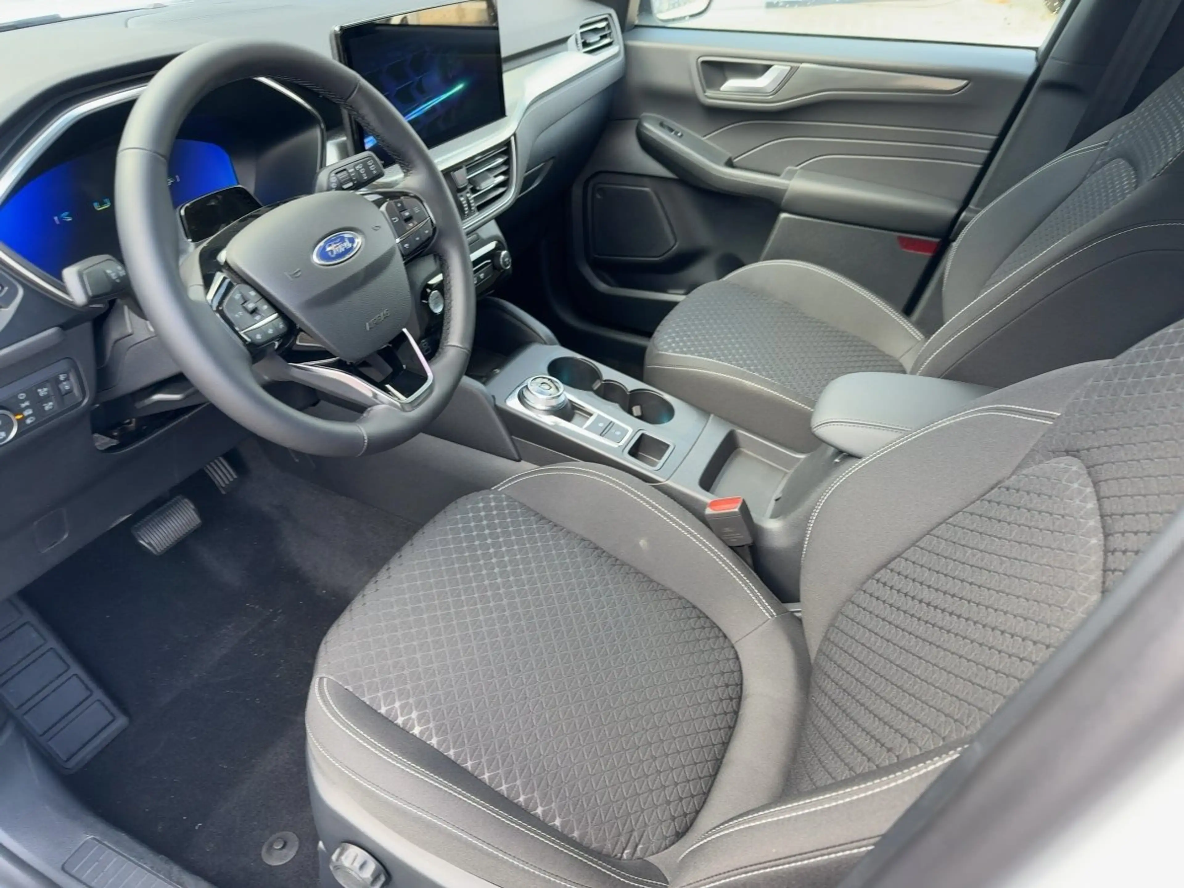Ford Kuga 2.5 Duratec PHEV Titanium AHK*CAM*LED*NAVI — photo 8