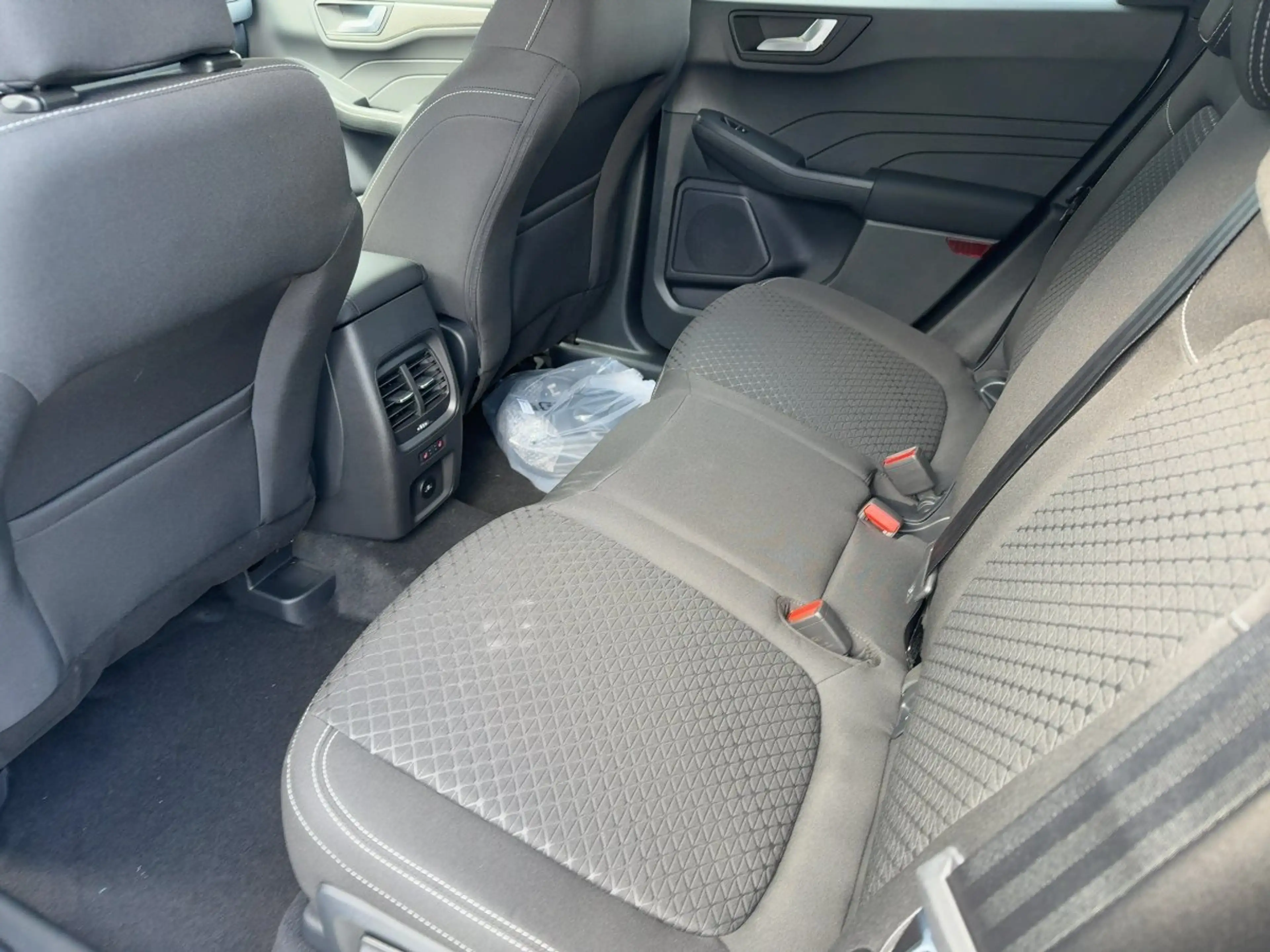 Ford Kuga 2.5 Duratec PHEV Titanium AHK*CAM*LED*NAVI — photo 9
