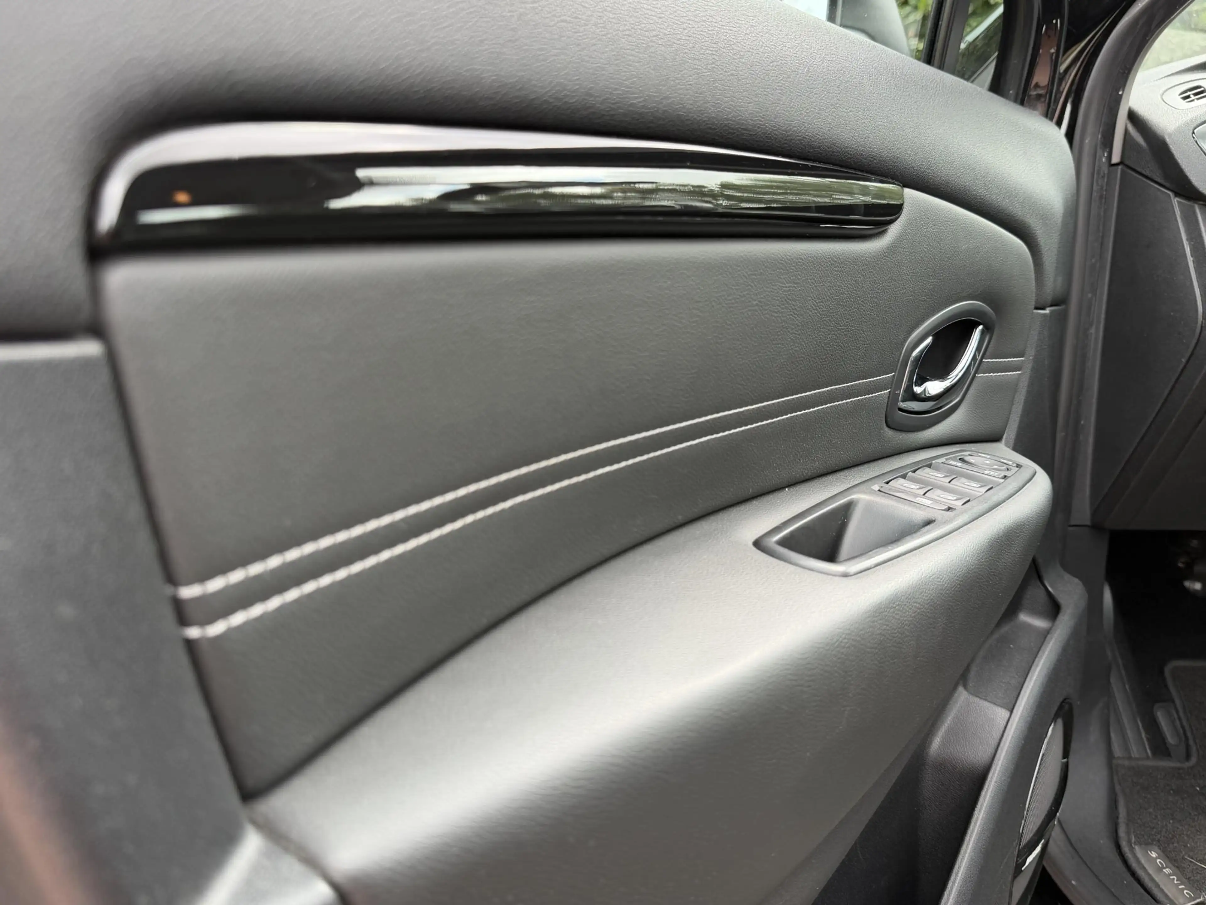 Renault Grand Scenic 2.0 Bose - LPG - Navi - Zuinig — photo 4