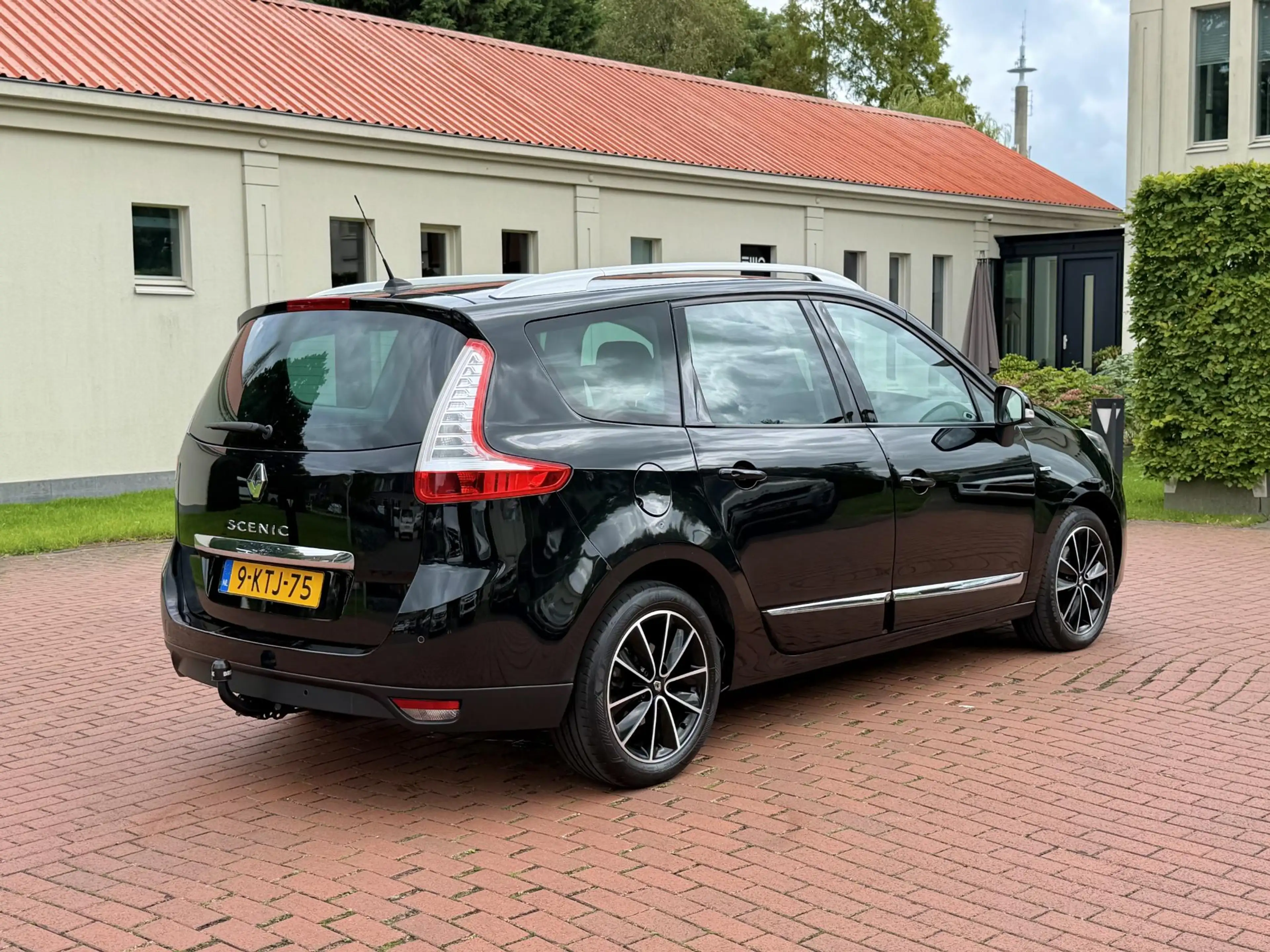 Renault Grand Scenic 2.0 Bose - LPG - Navi - Zuinig — photo 32