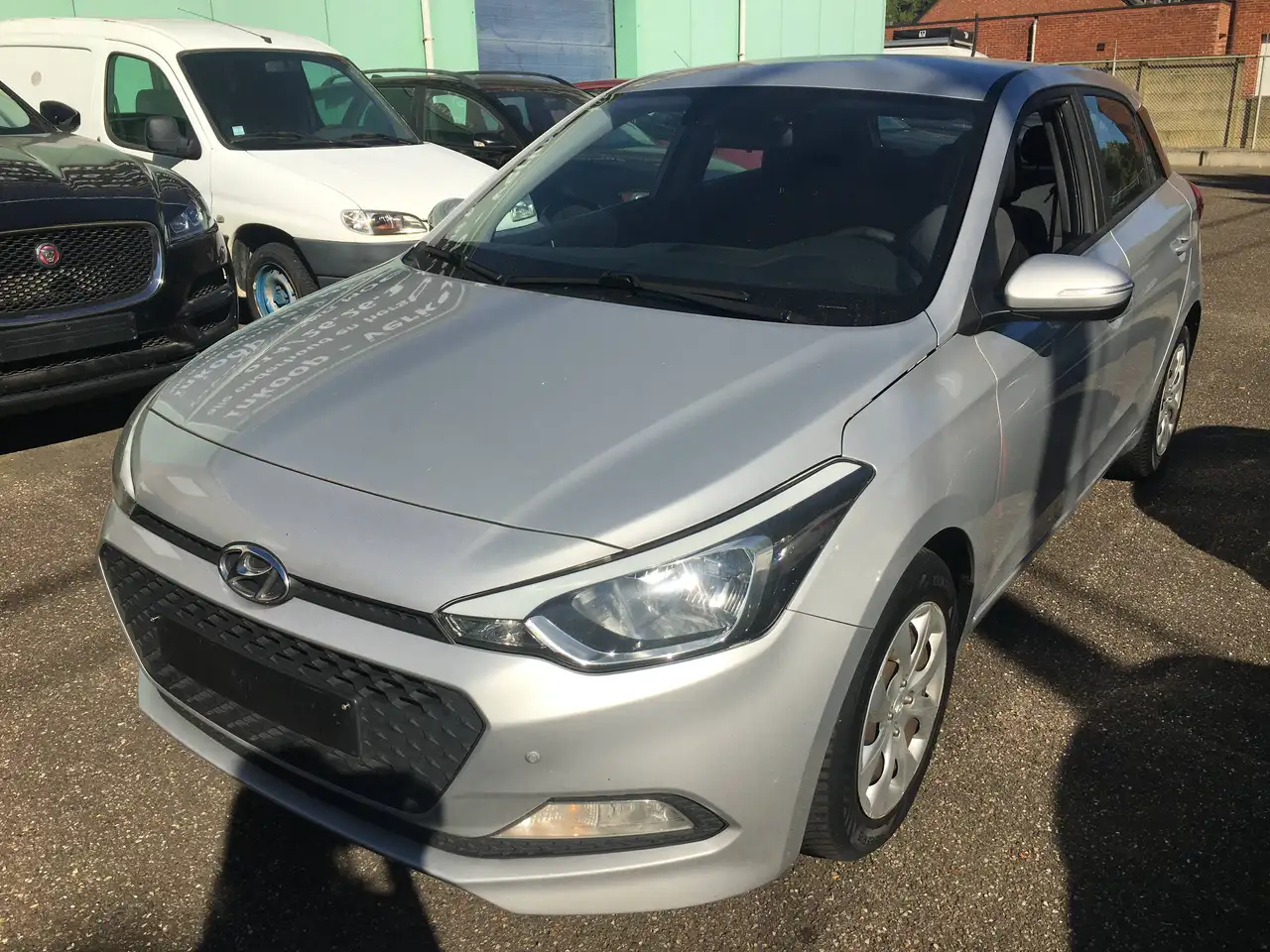 Hyundai i20