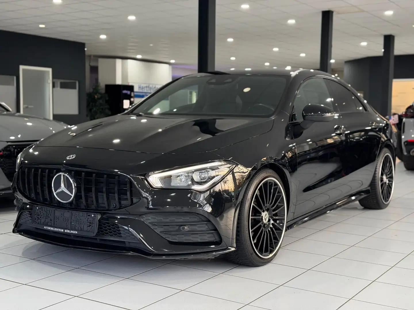 Mercedes-Benz CLA 250 Coupe*AMG*NIGHT*LED*AMBIENT*WIDESCREEN* Schwarz - 2