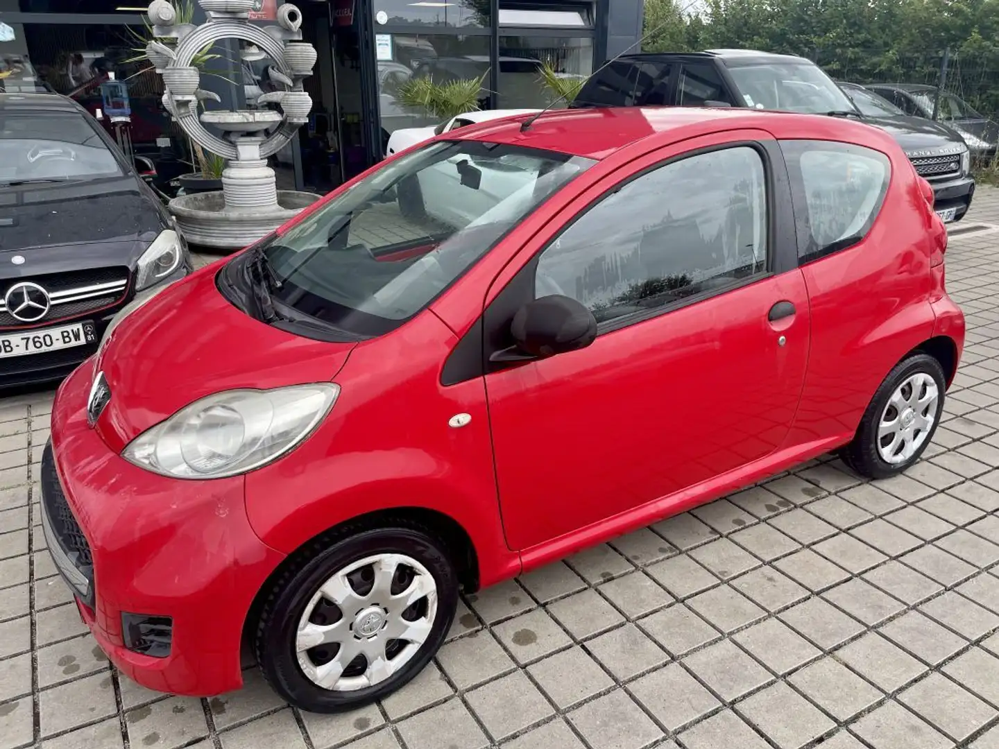 Peugeot 107 1.0 68 ch 12v Blue Lion Urban Rouge - 2
