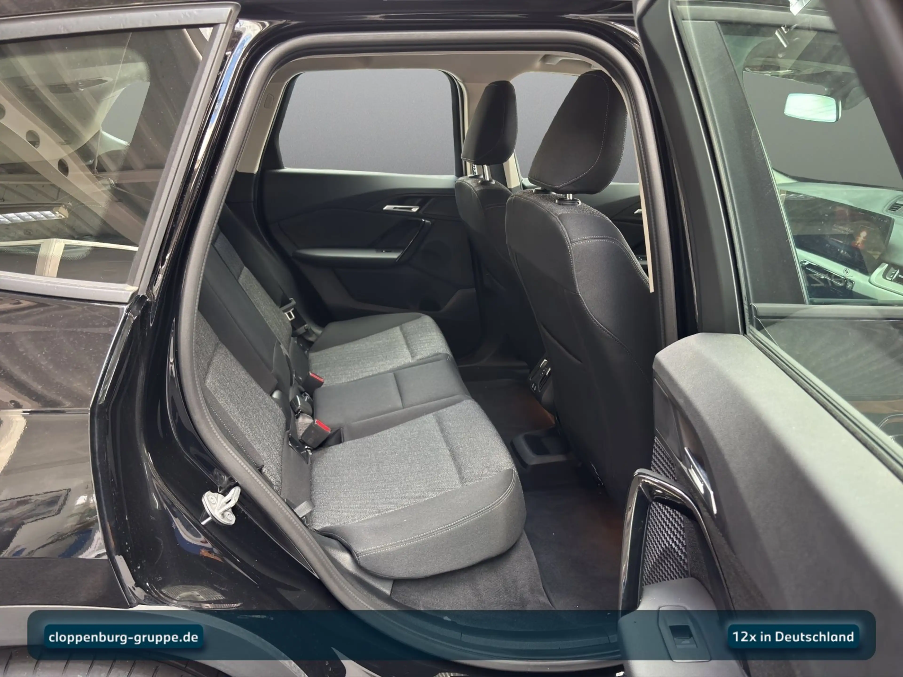 BMW iX1 xDrive30 Navi+SHZ+KeyGO+HiFi+Fernl.Ass+LED — photo 20