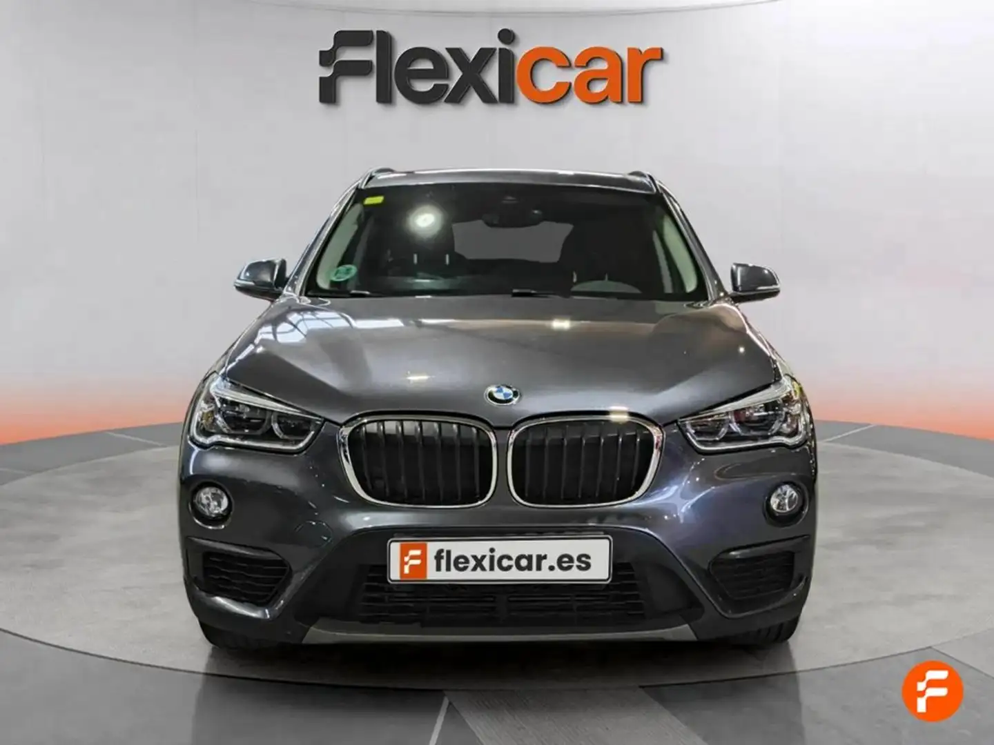 BMW X1 sDrive18d Business Gris - 2