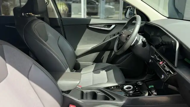 Kia Niro view 22
