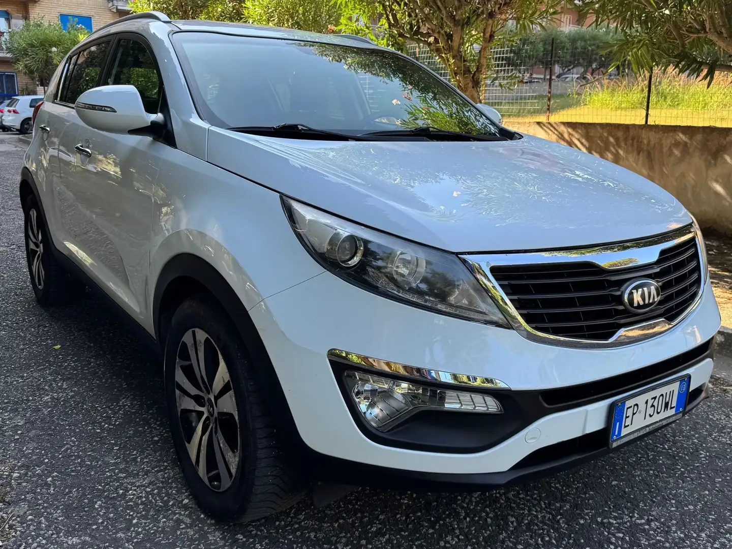 Kia Sportage Sportage III 1.7 crdi Class 2wd Blanc - 1