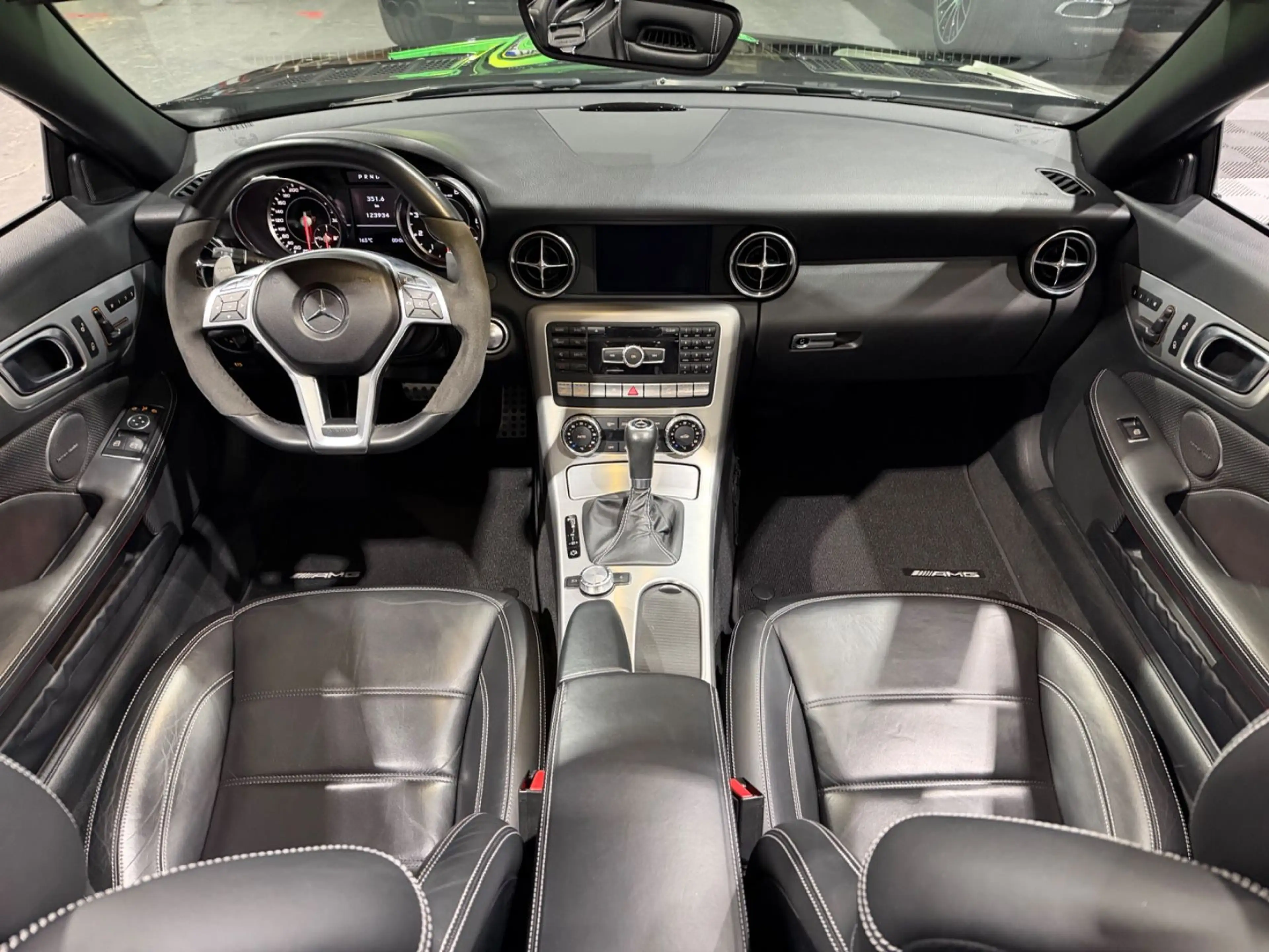 Mercedes-Benz SLK 55 AMG V8 *1.Hd*Harman-Kardon*Keyless-Go* — photo 10