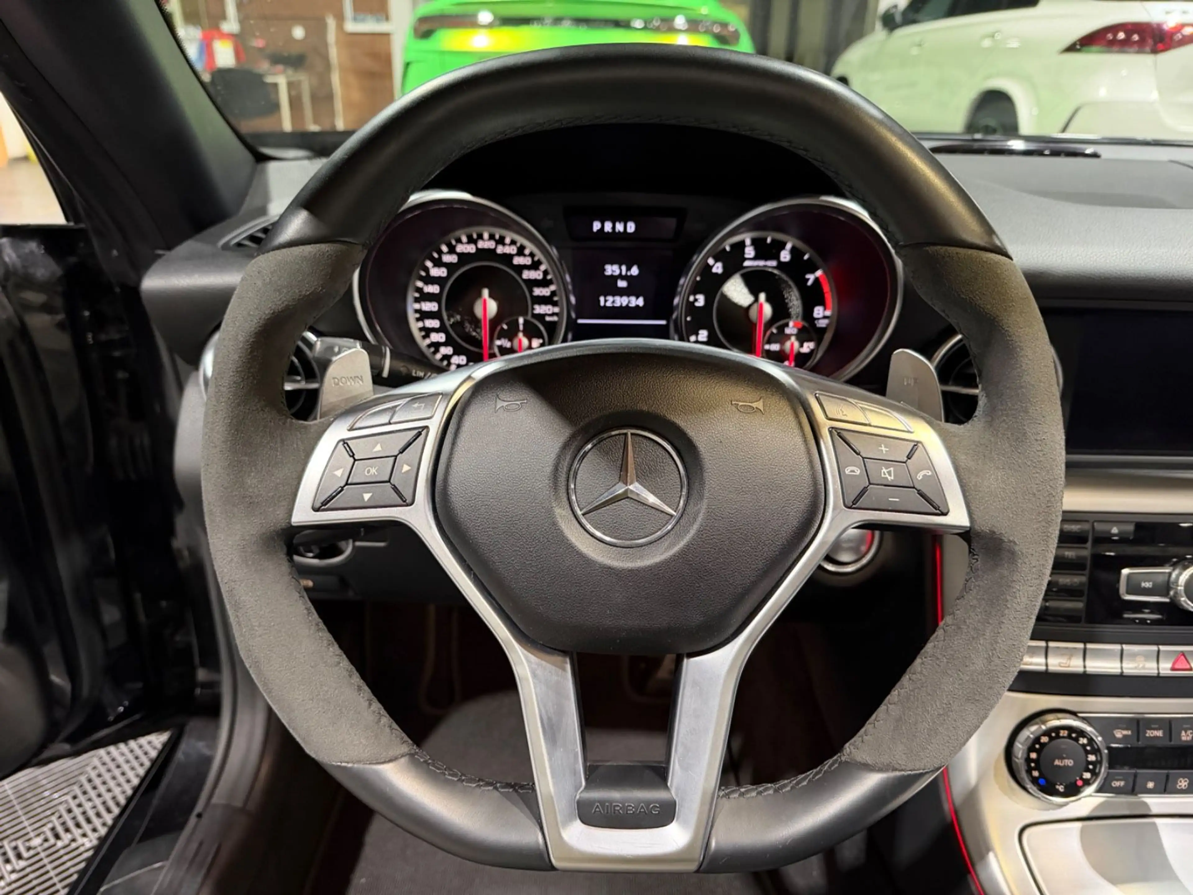 Mercedes-Benz SLK 55 AMG V8 *1.Hd*Harman-Kardon*Keyless-Go* — photo 13