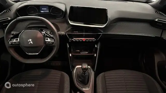Peugeot 2008 view 11