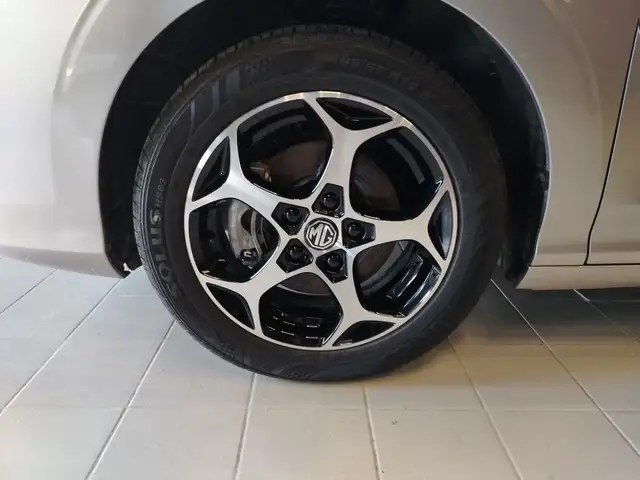 MG MG3 view 7